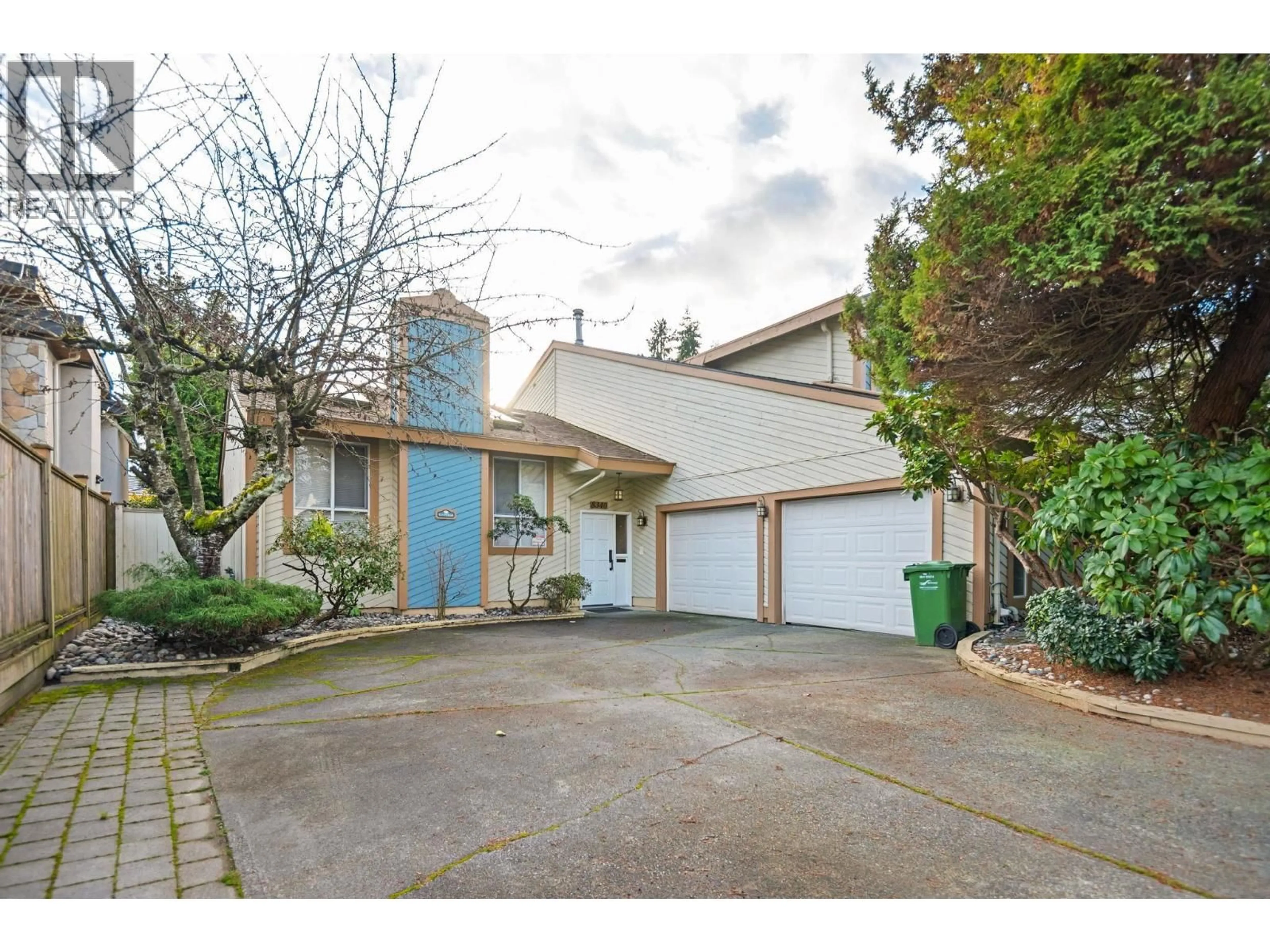 A pic from outside/outdoor area/front of a property/back of a property/a pic from drone, street for 8340 LUNEN ROAD, Richmond British Columbia V6Y2X2