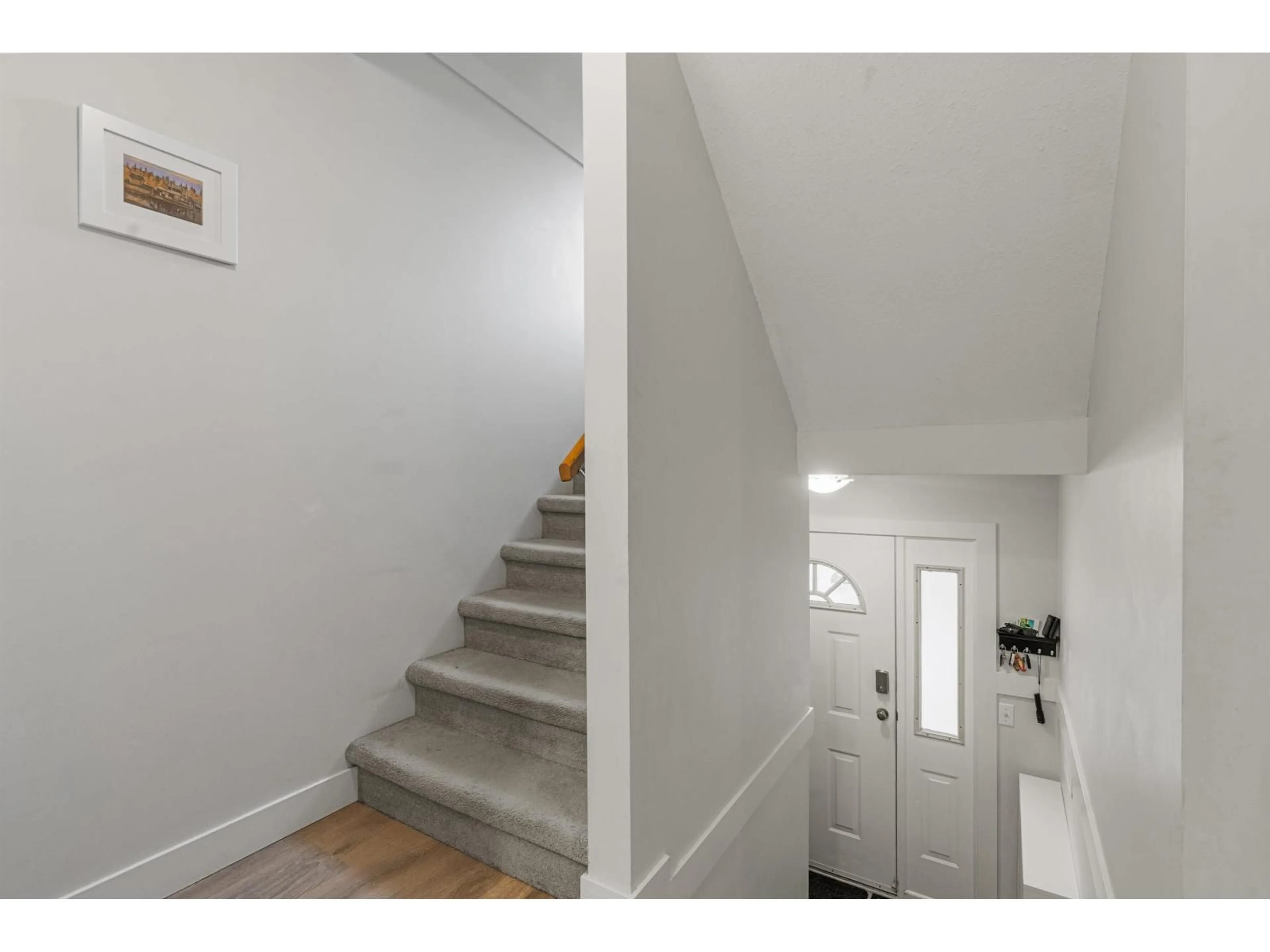 Stairs for 38 - 5904 VEDDER ROAD, Chilliwack British Columbia V2R3E7