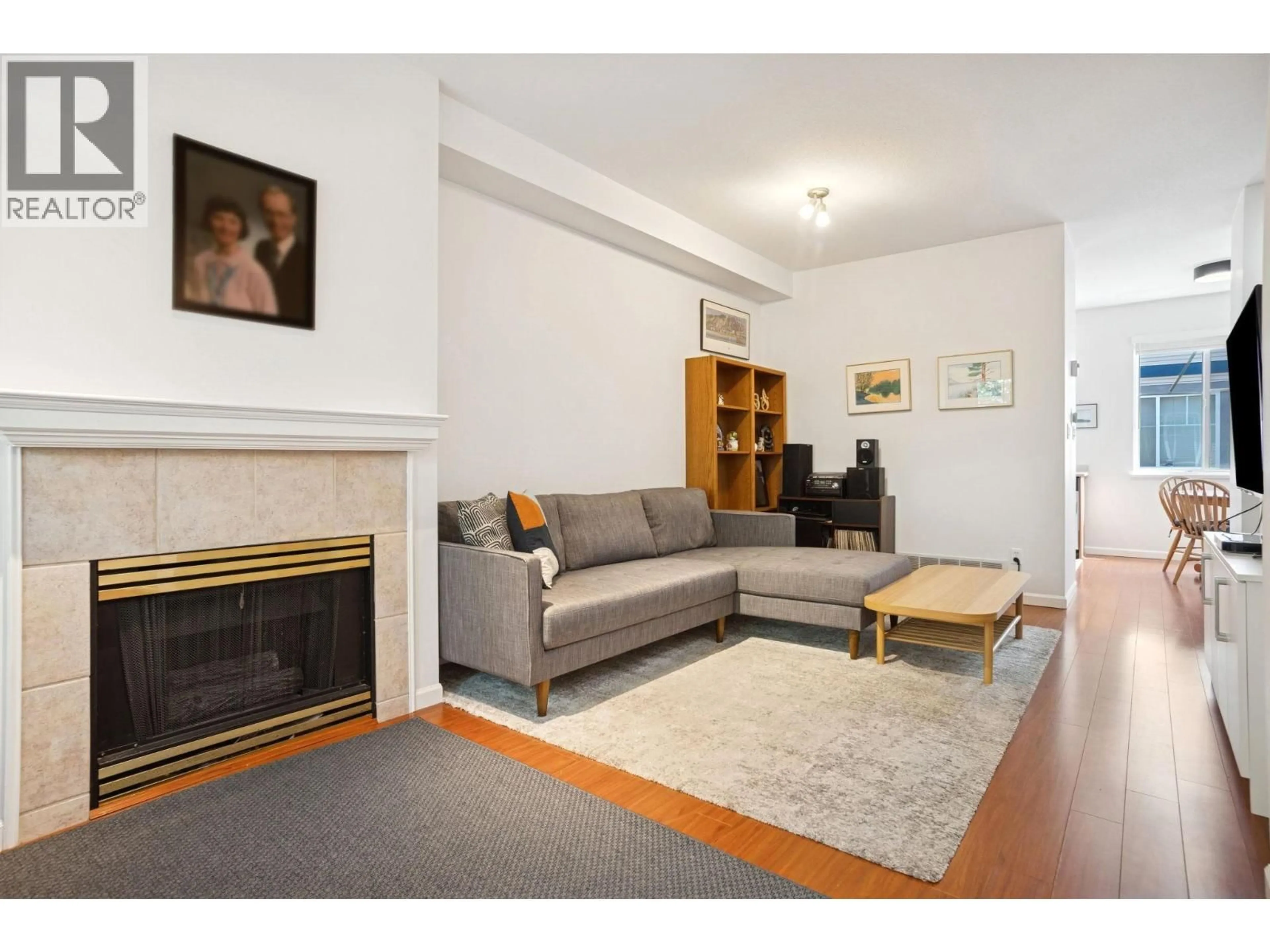 Living room with furniture, unknown for 2 - 6833 LIVINGSTONE PLACE, Richmond British Columbia V7C5T1