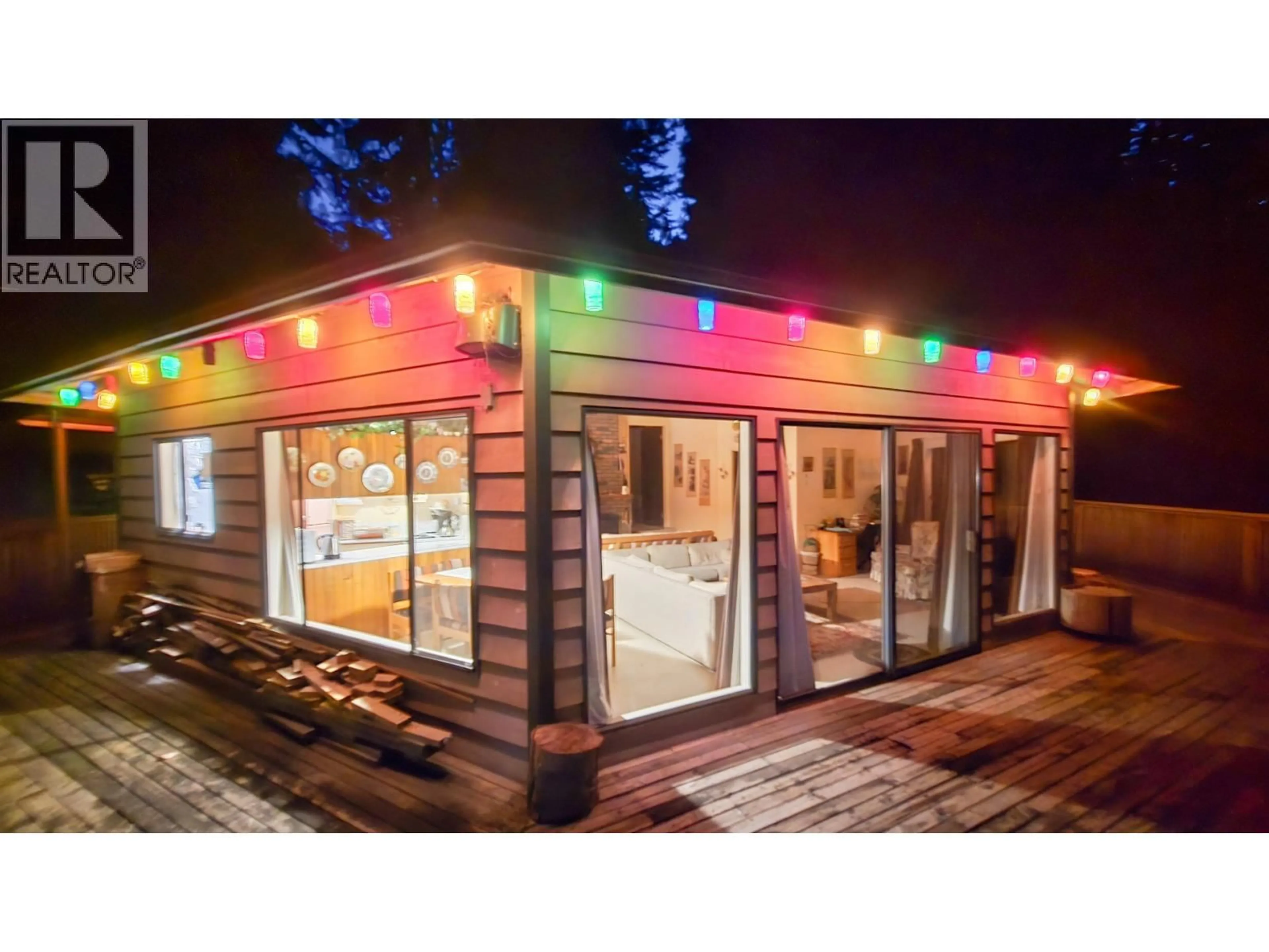 Home with vinyl exterior material, building for 427 COLLINGWOOD ROAD, Keats Island British Columbia V0N1V0