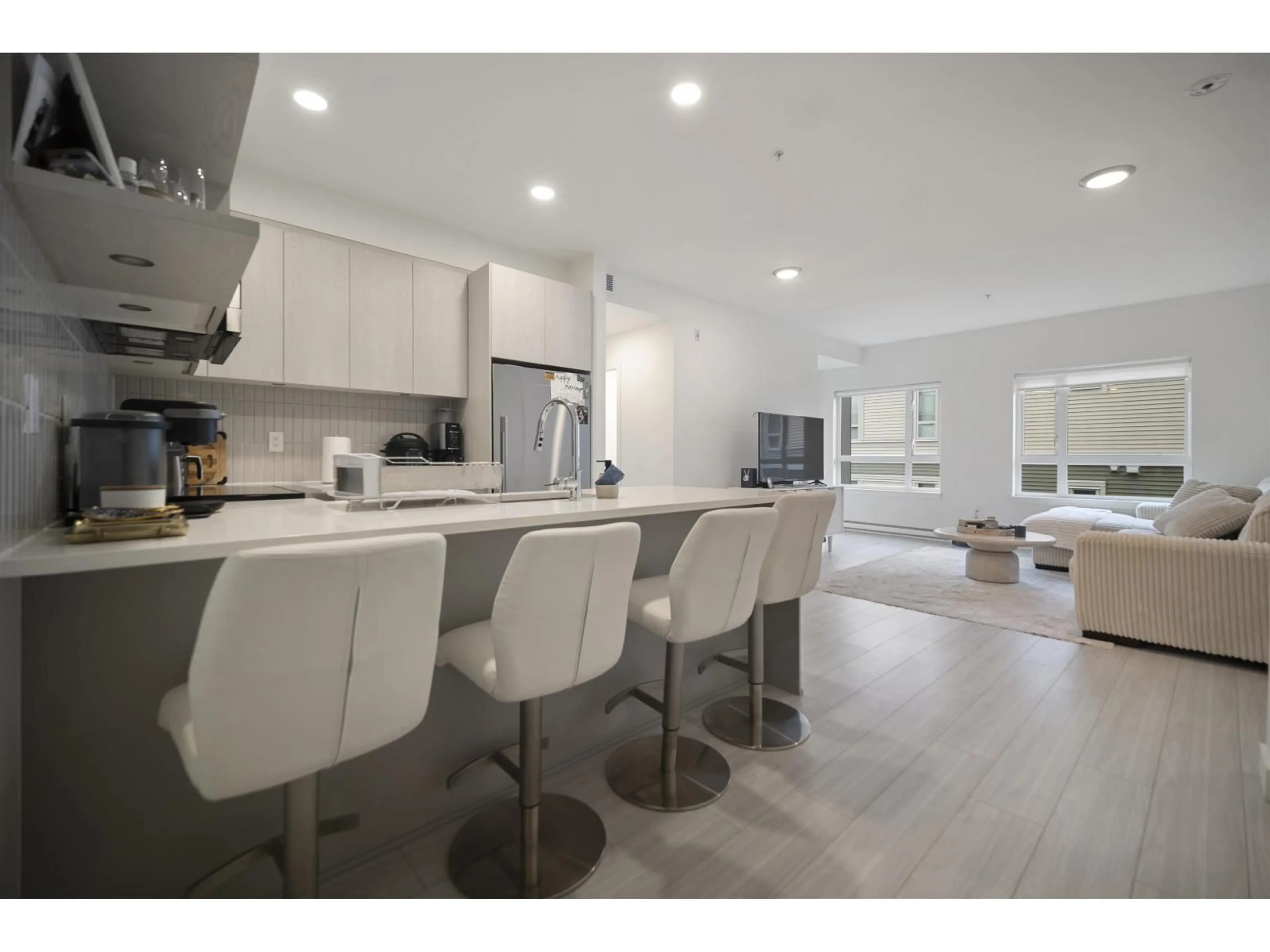 Open concept kitchen, unknown for 405 - 10777 138 STREET, Surrey British Columbia V3T0T5