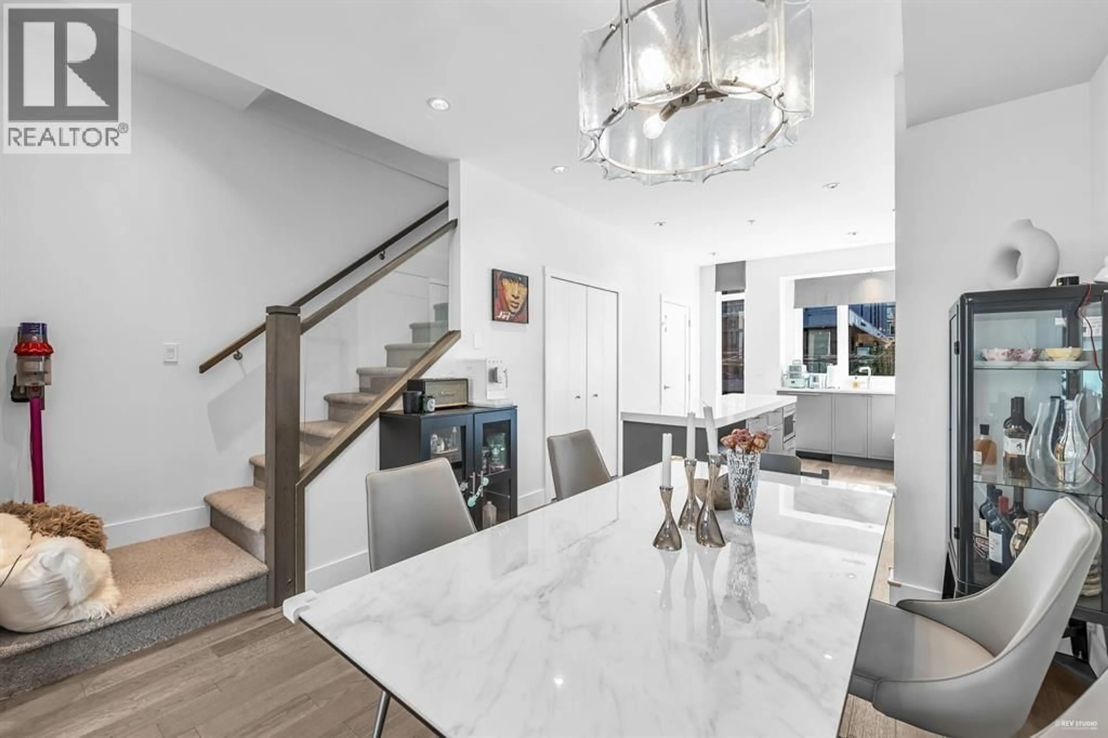 Unknown for 7623 YUKON STREET, Vancouver British Columbia V5X2Y4