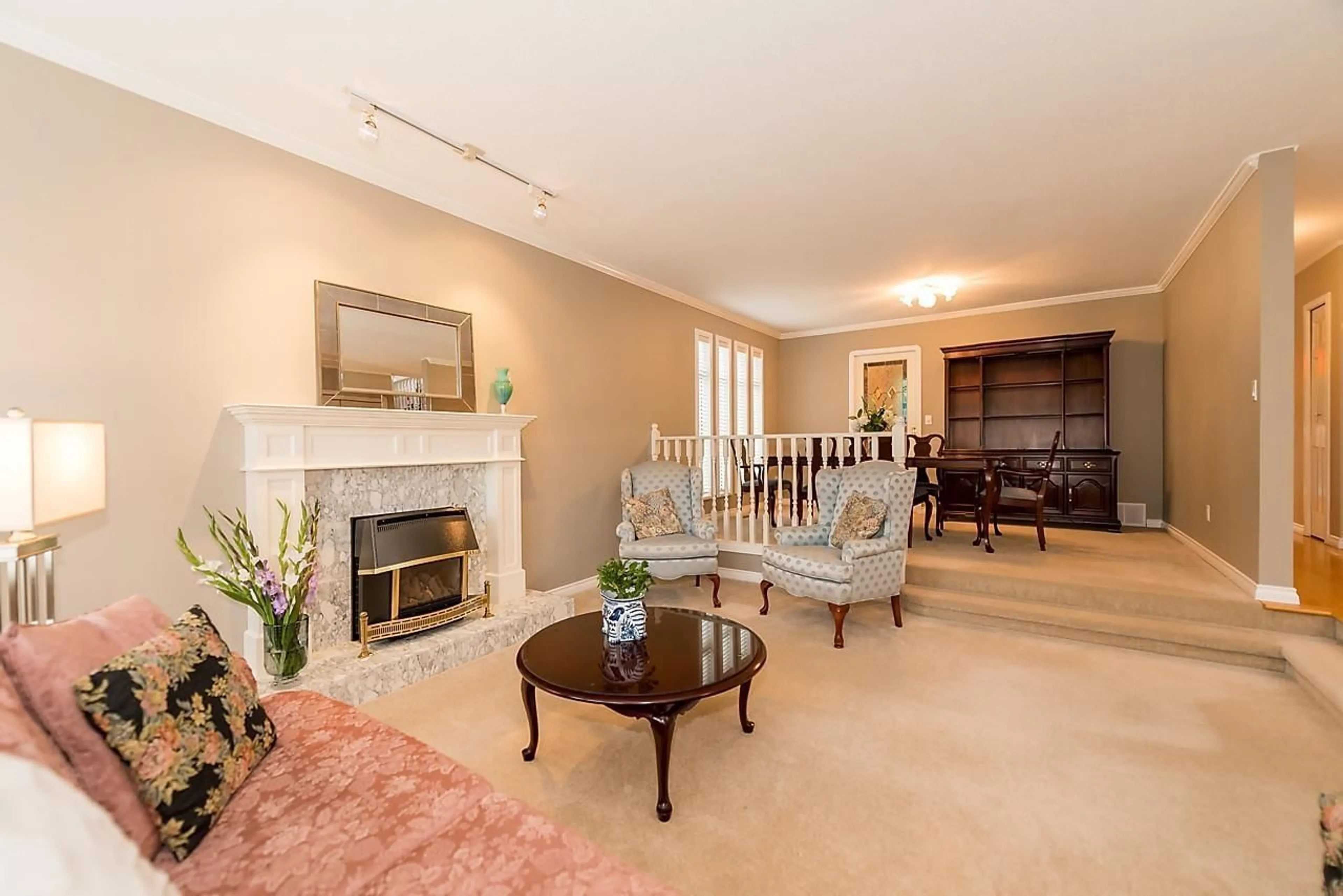 Living room with furniture, unknown for 10980 63 AVENUE, Delta British Columbia V4E3B4