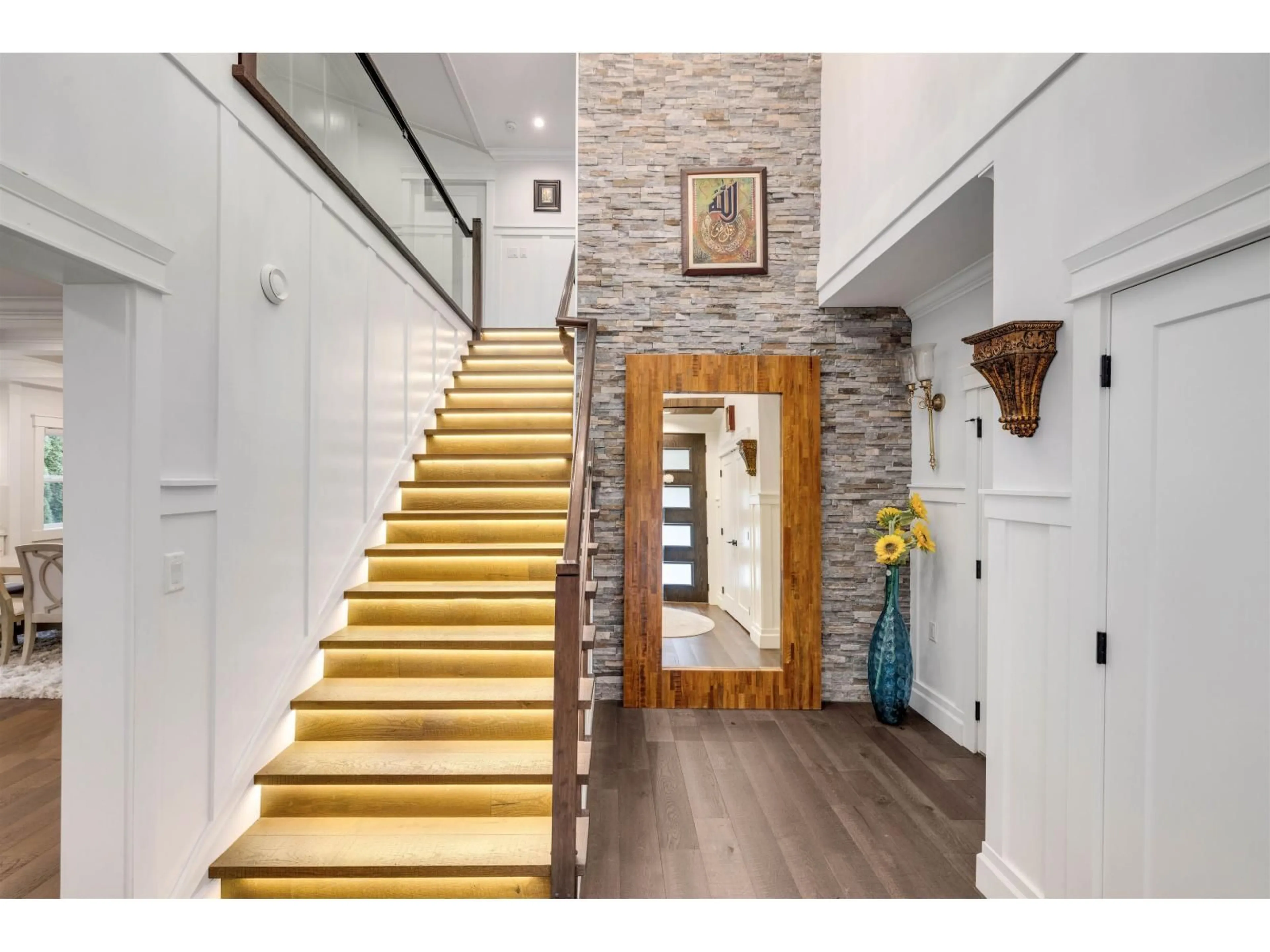 Unknown for 13330 20 AVENUE, Surrey British Columbia V4A1Z4