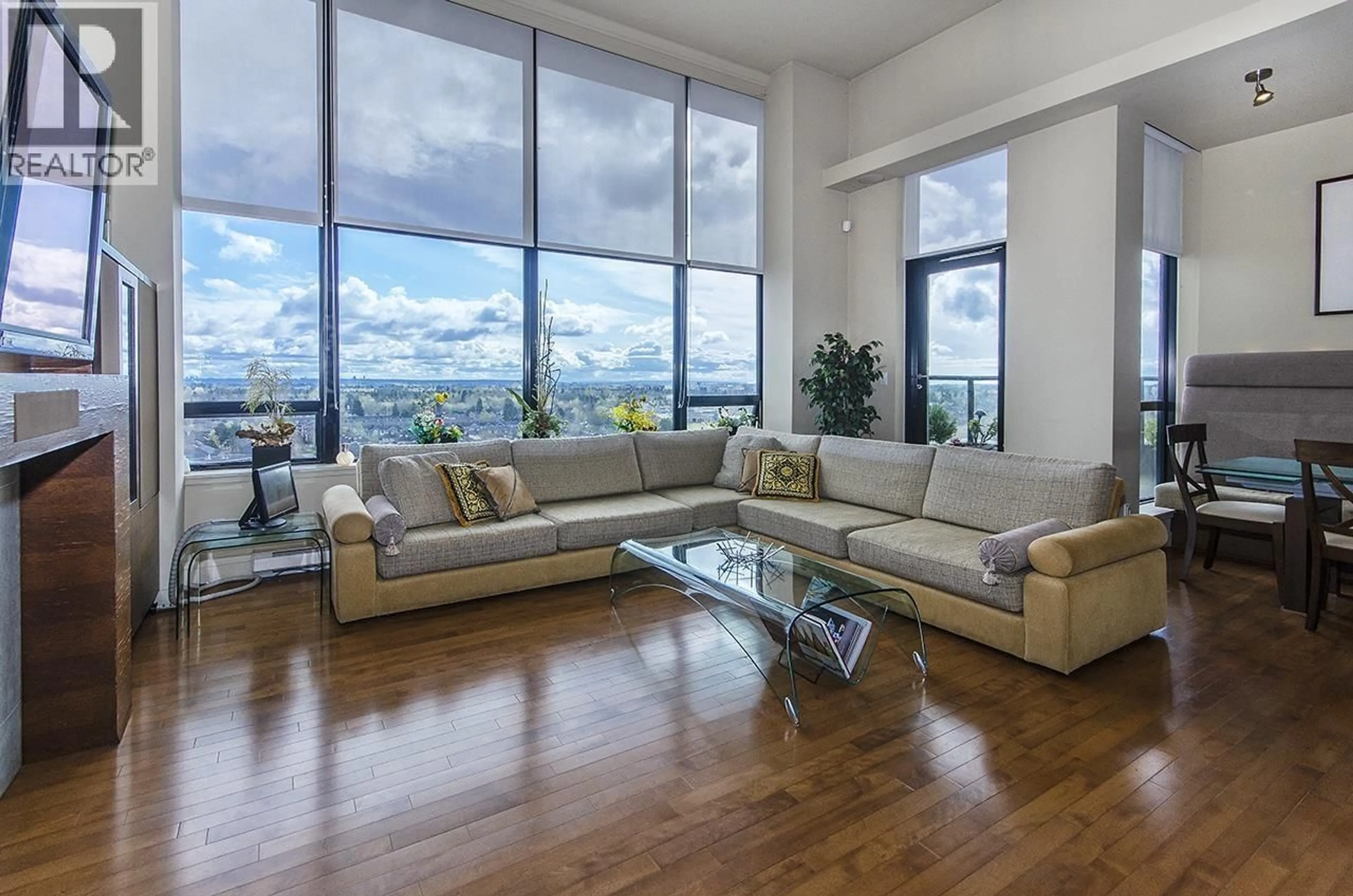 Living room with furniture, unknown for 1802 - 9133 HEMLOCK DRIVE, Richmond British Columbia V6Y4J9