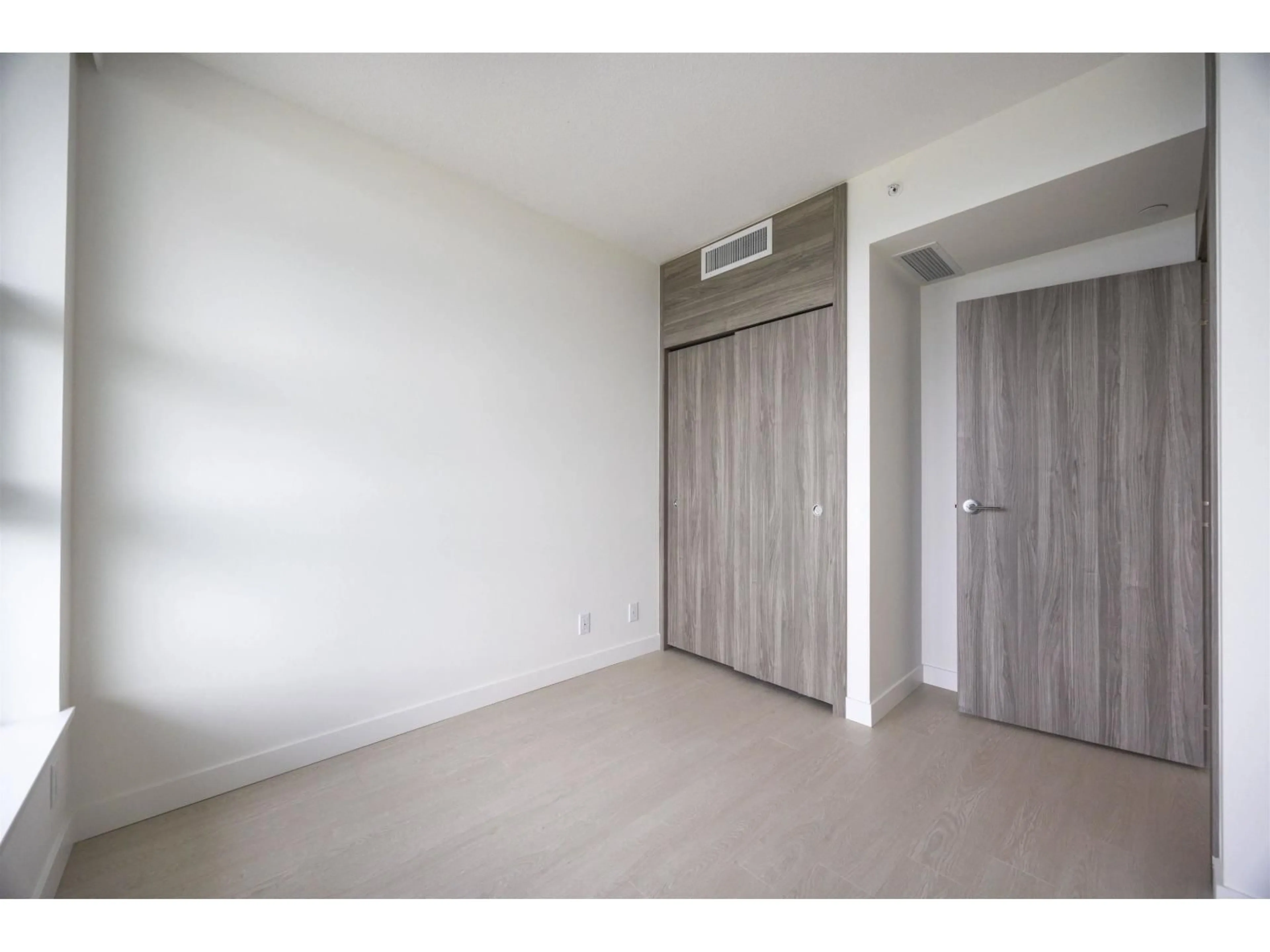 A pic of a room for 2901 - 13778 100 AVENUE, Surrey British Columbia V3T0V3