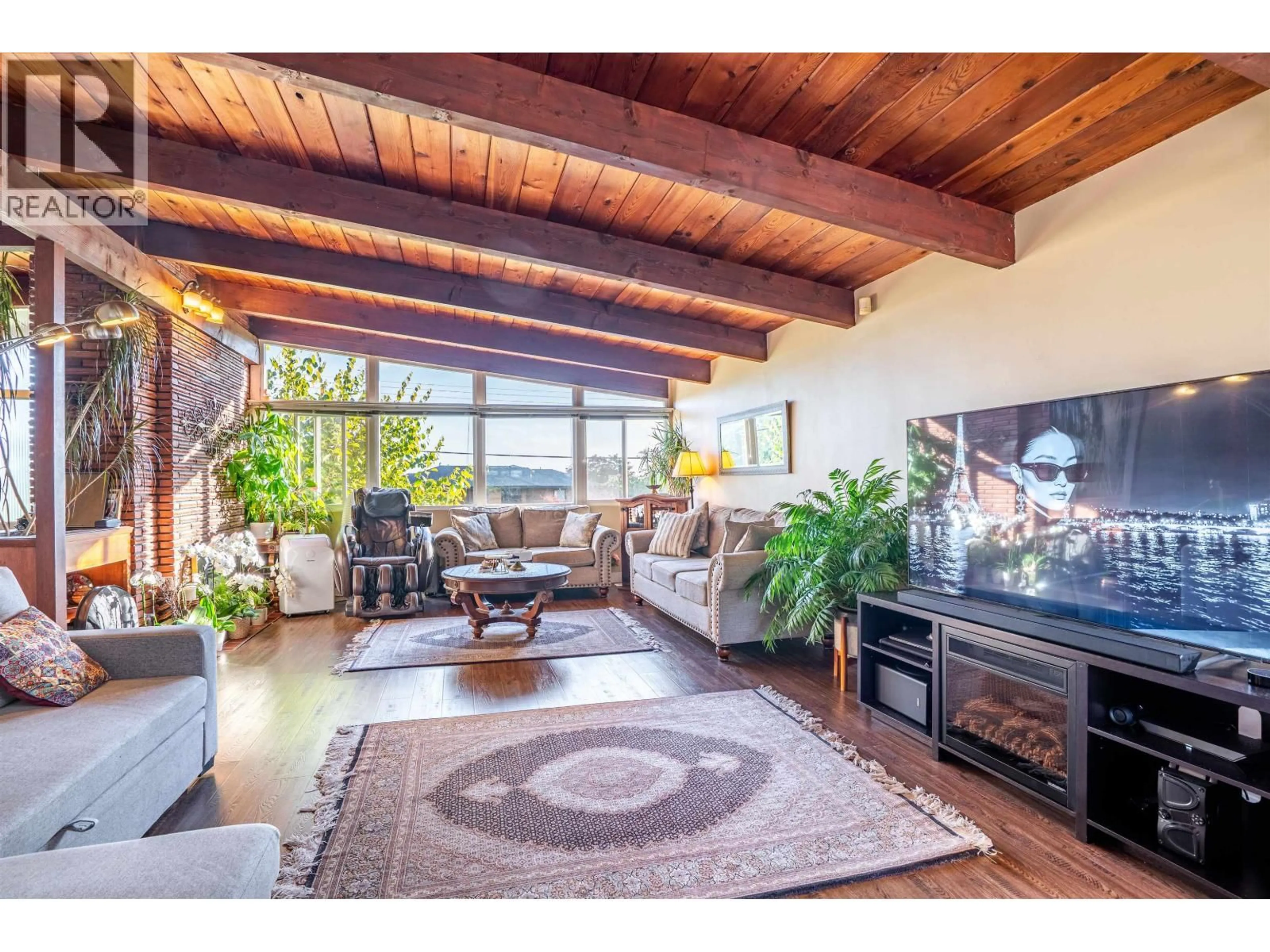 Unknown for 622 CROYDON PLACE, North Vancouver British Columbia V7N3A1