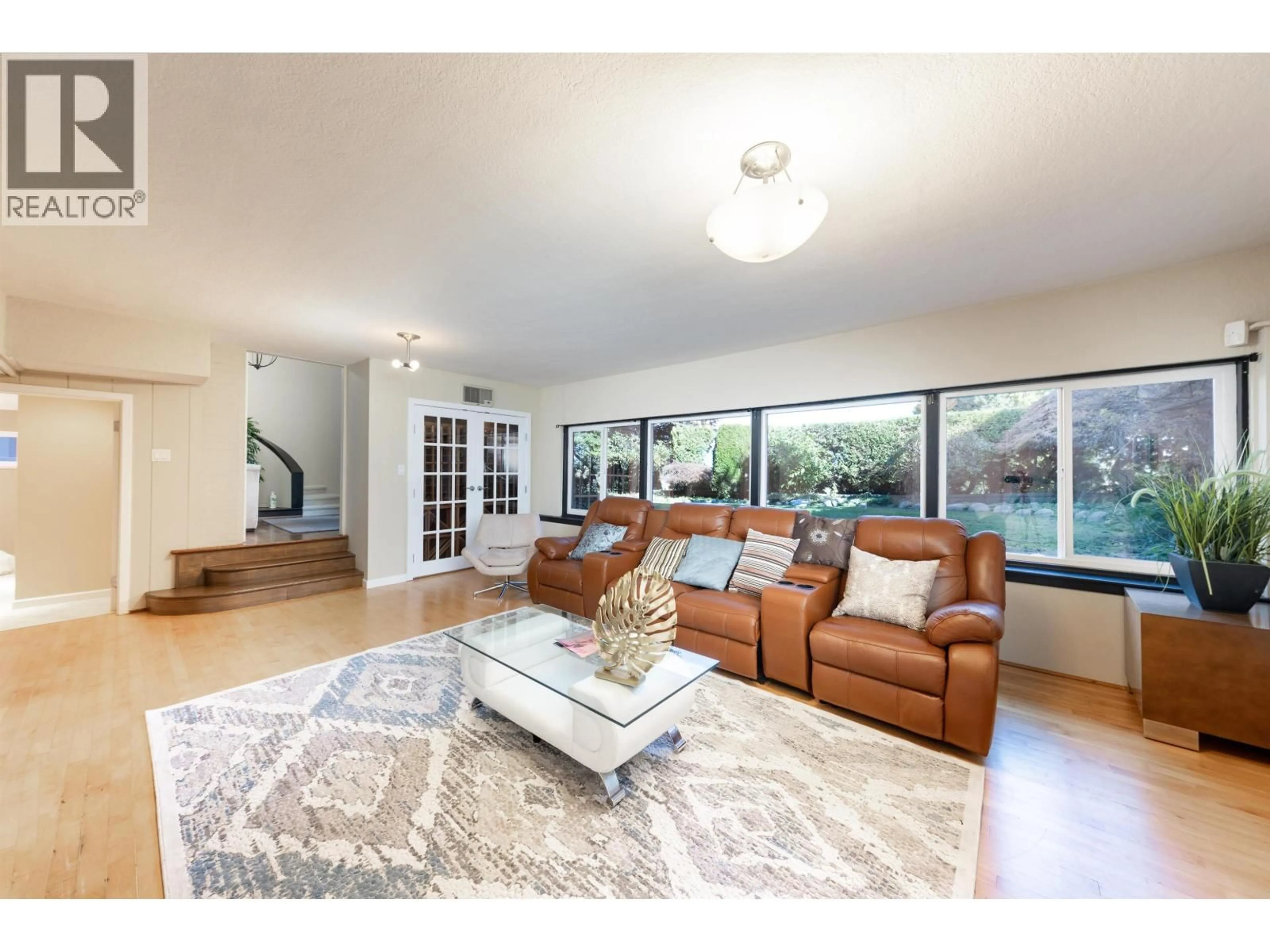 Living room with furniture, unknown for 4393 PUGET DRIVE, Vancouver British Columbia V6L2V7