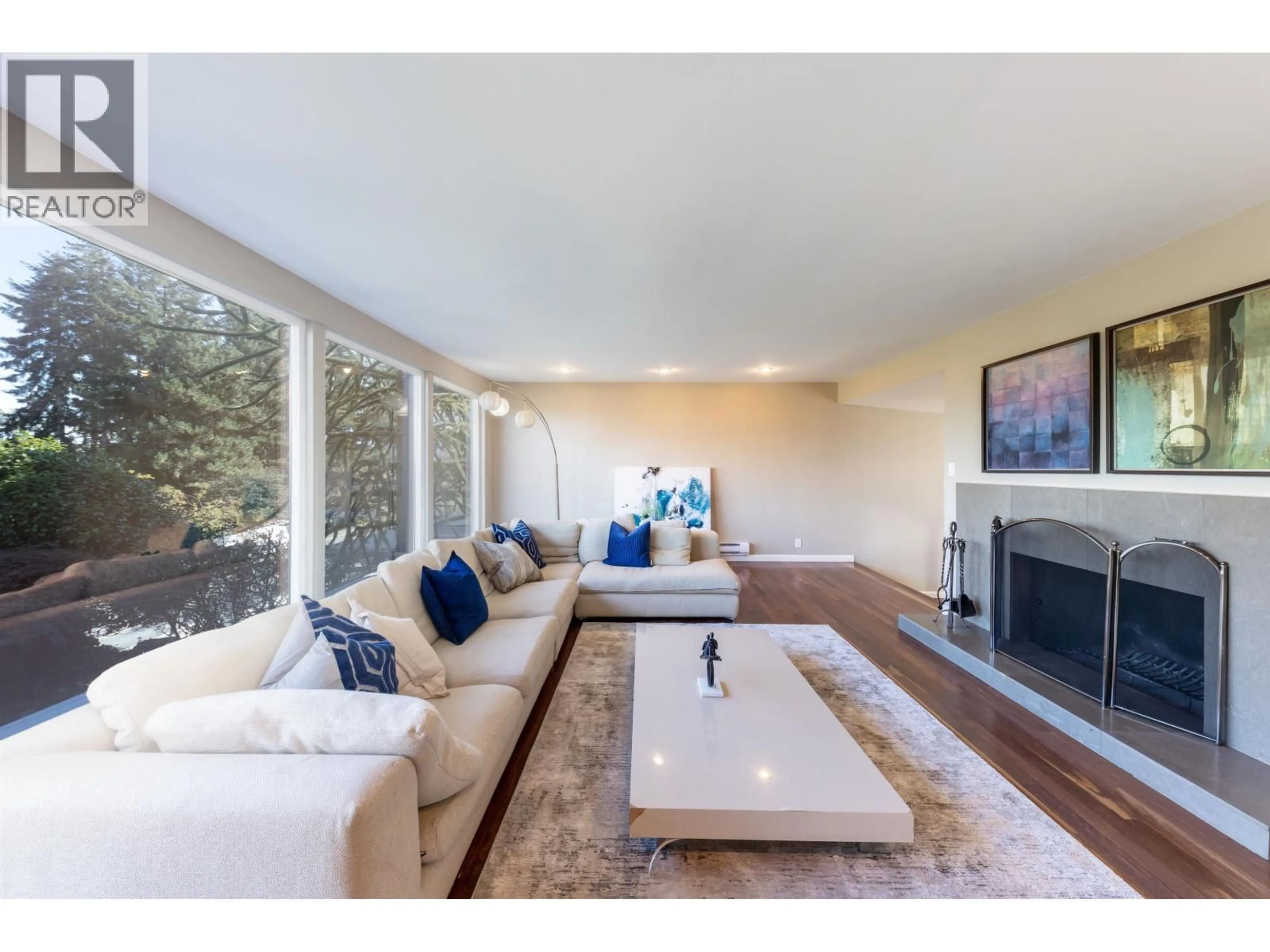 Living room with furniture, unknown for 4393 PUGET DRIVE, Vancouver British Columbia V6L2V7