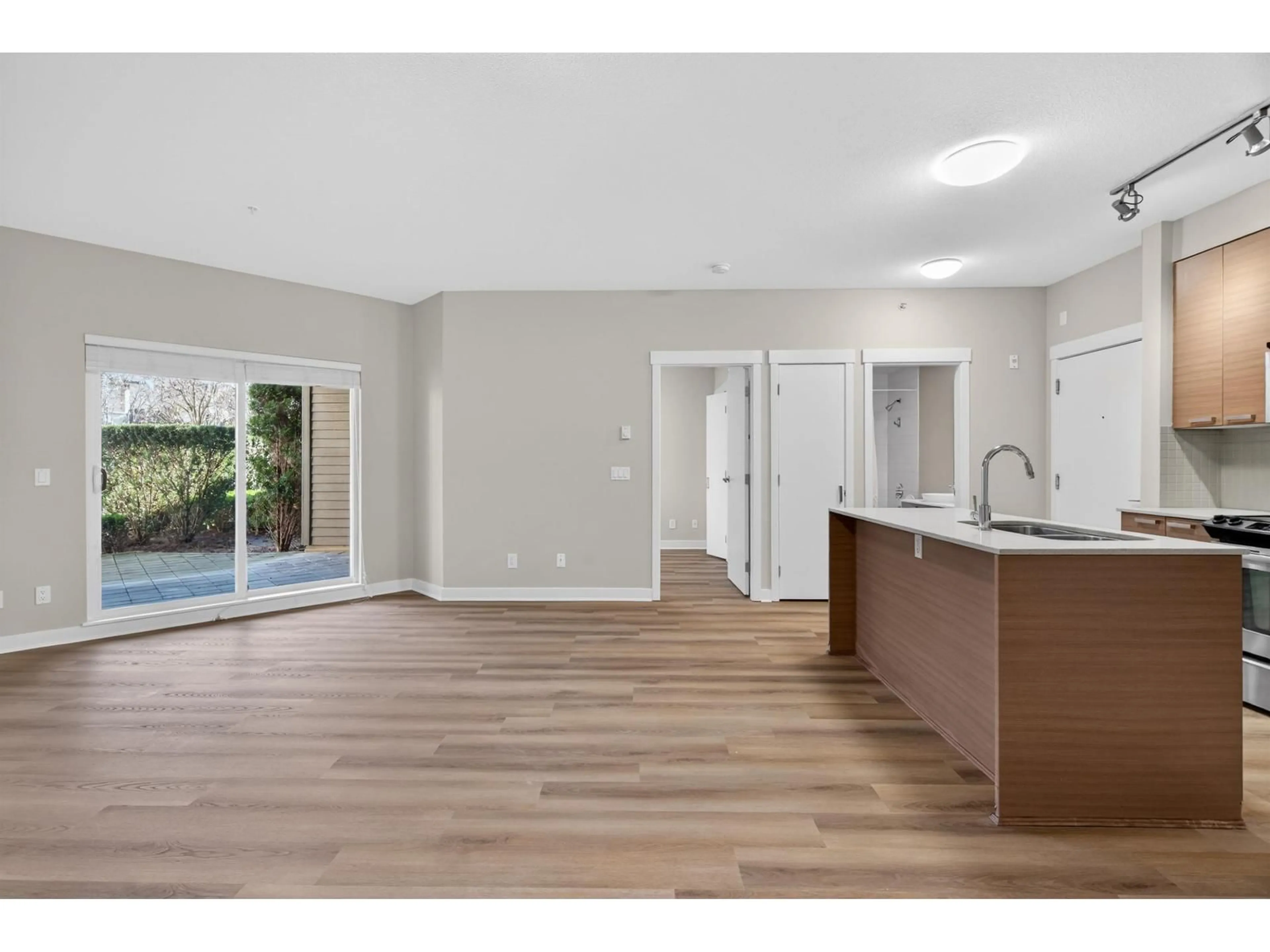 Open concept kitchen, unknown for 229 - 18818 68 AVENUE, Surrey British Columbia V4N6K2