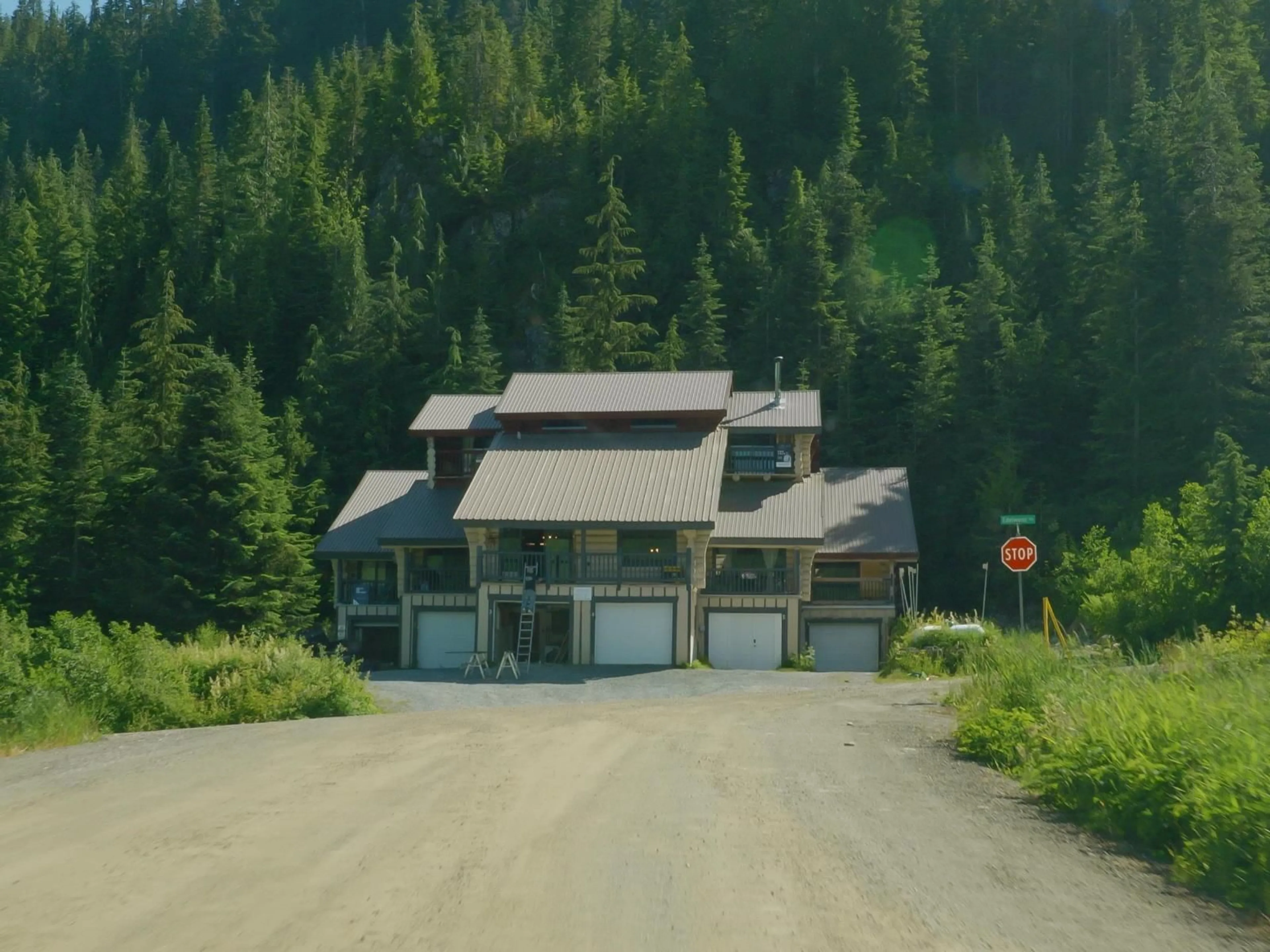 A pic from outside/outdoor area/front of a property/back of a property/a pic from drone, mountain view for 4 - 20649 EDELWEISS DRIVE, Mission British Columbia V0M1A1