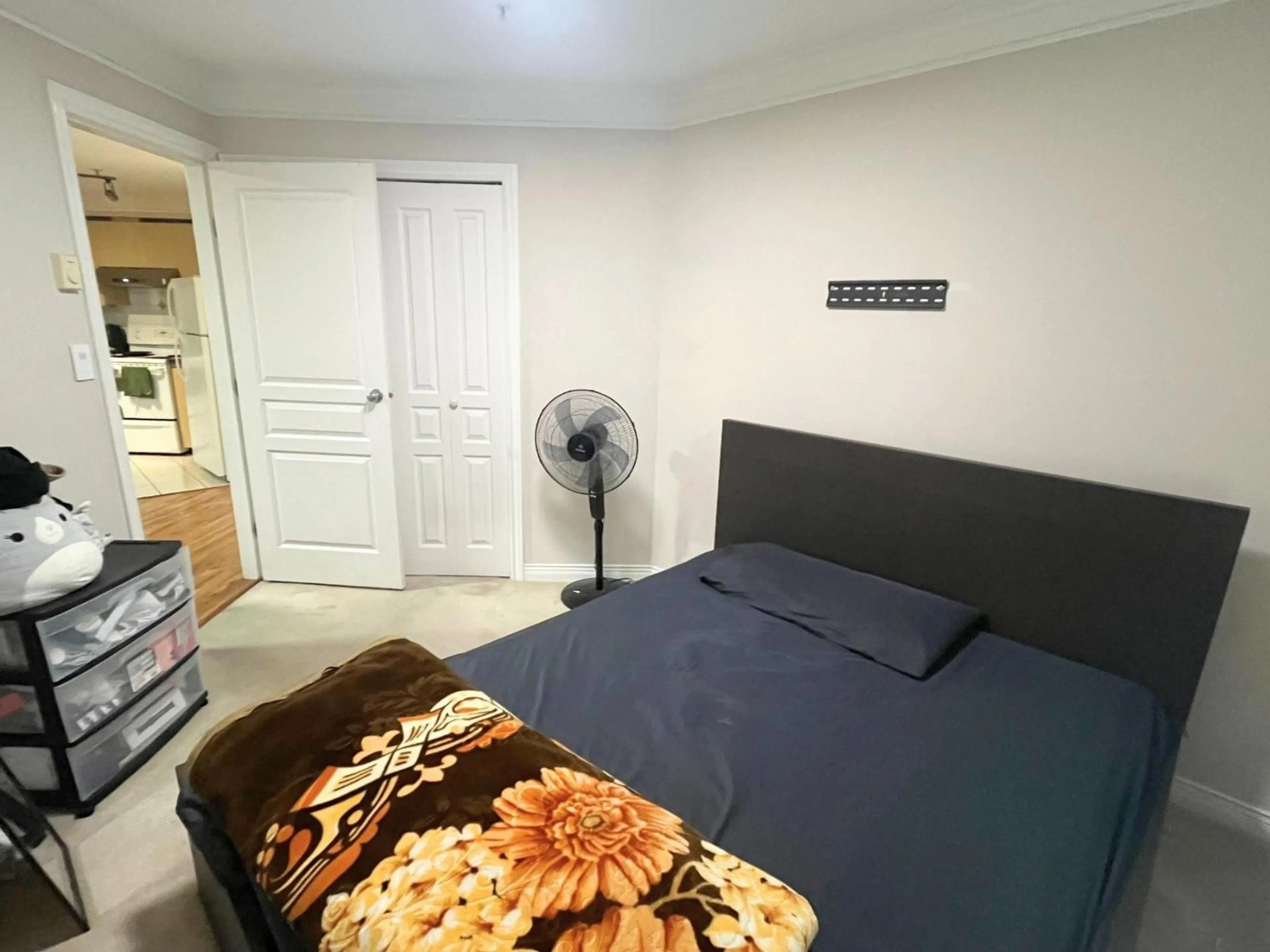 A pic of a room for 206 - 8115 121A STREET, Surrey British Columbia V3W1J2