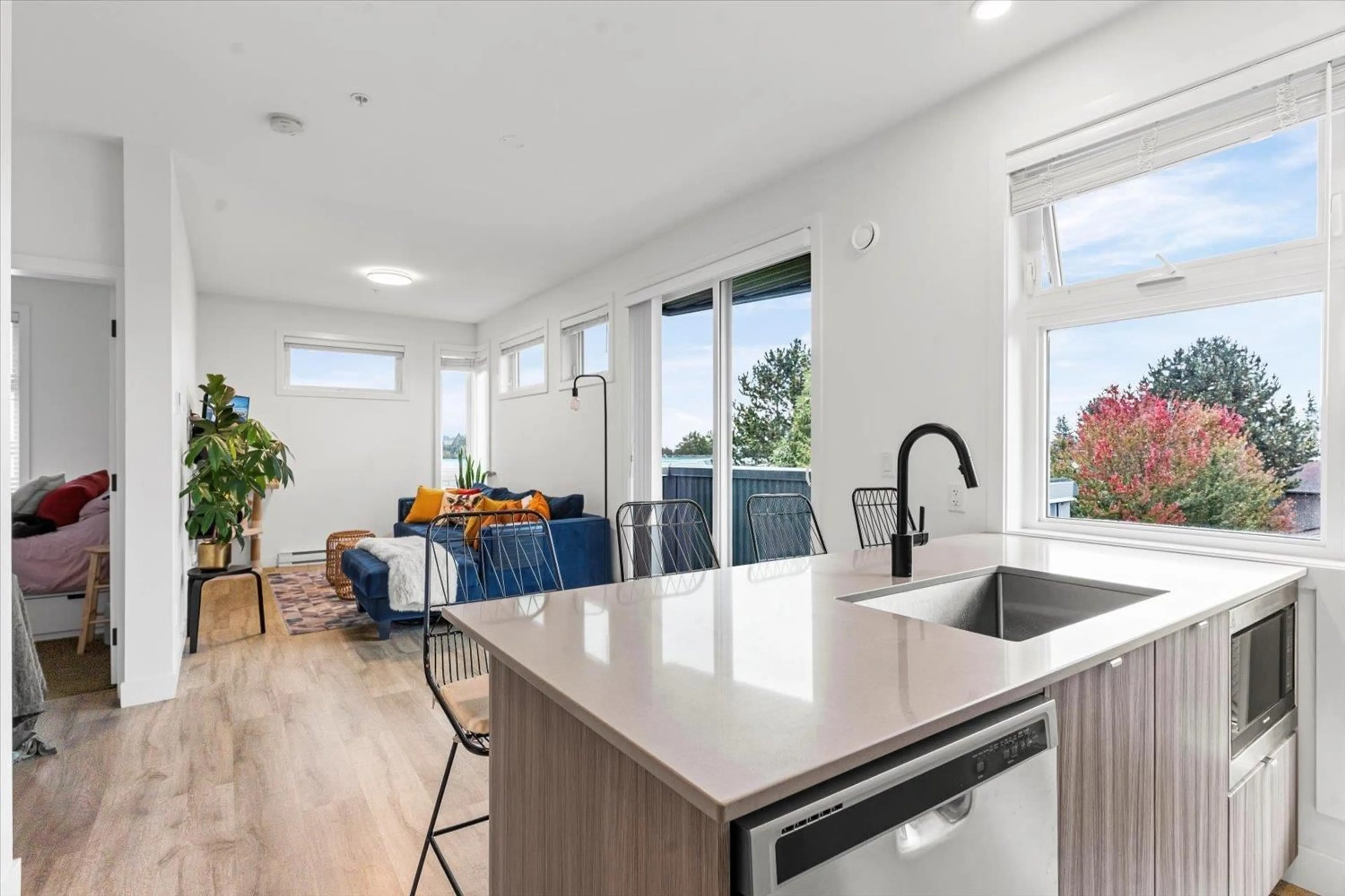 Open concept kitchen, unknown for 401 - 32838 LANDEAU PLACE, Abbotsford British Columbia V2S0M6