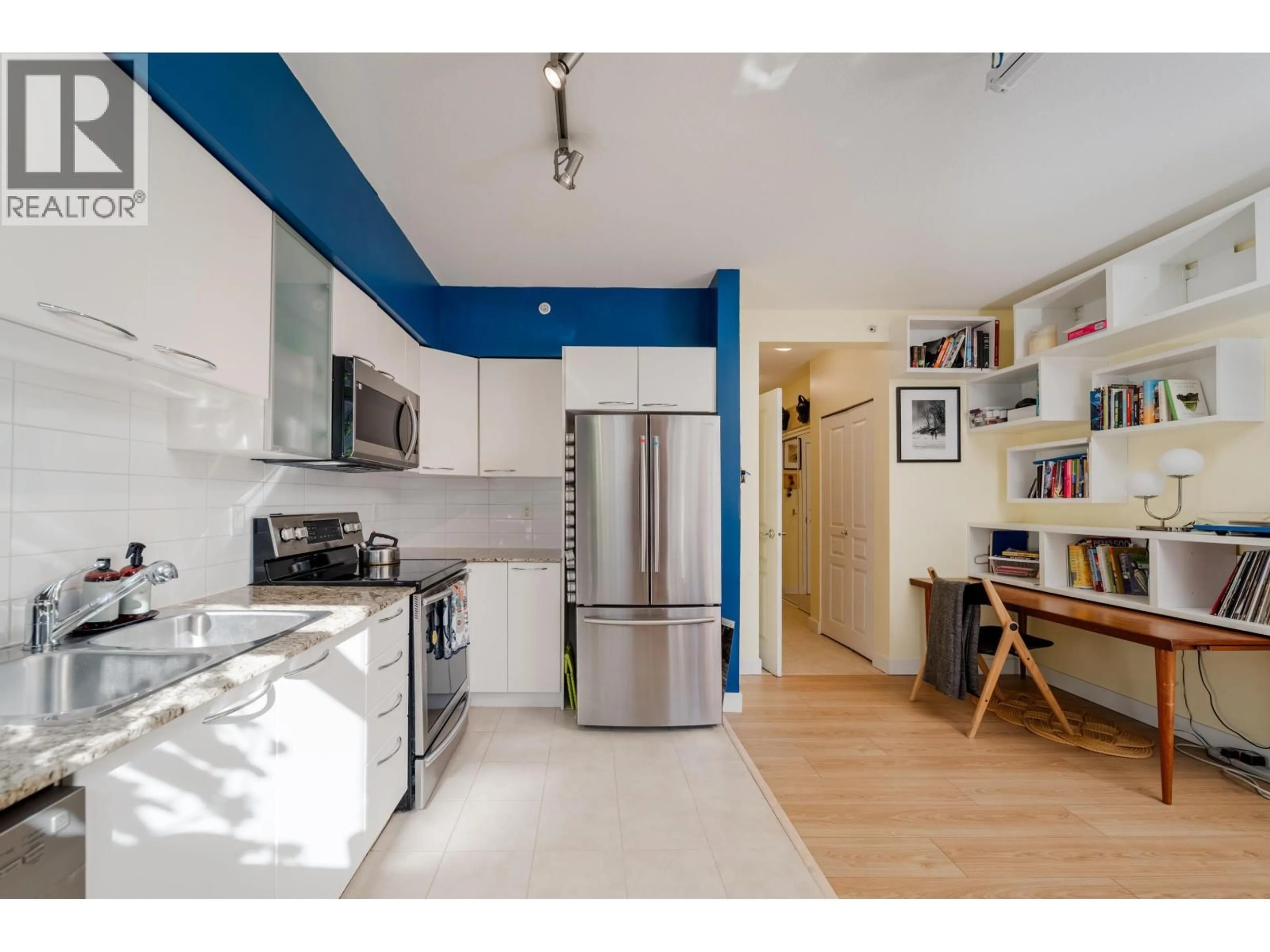 Open concept kitchen, unknown for 420 - 4028 KNIGHT STREET, Vancouver British Columbia V5N5Y8