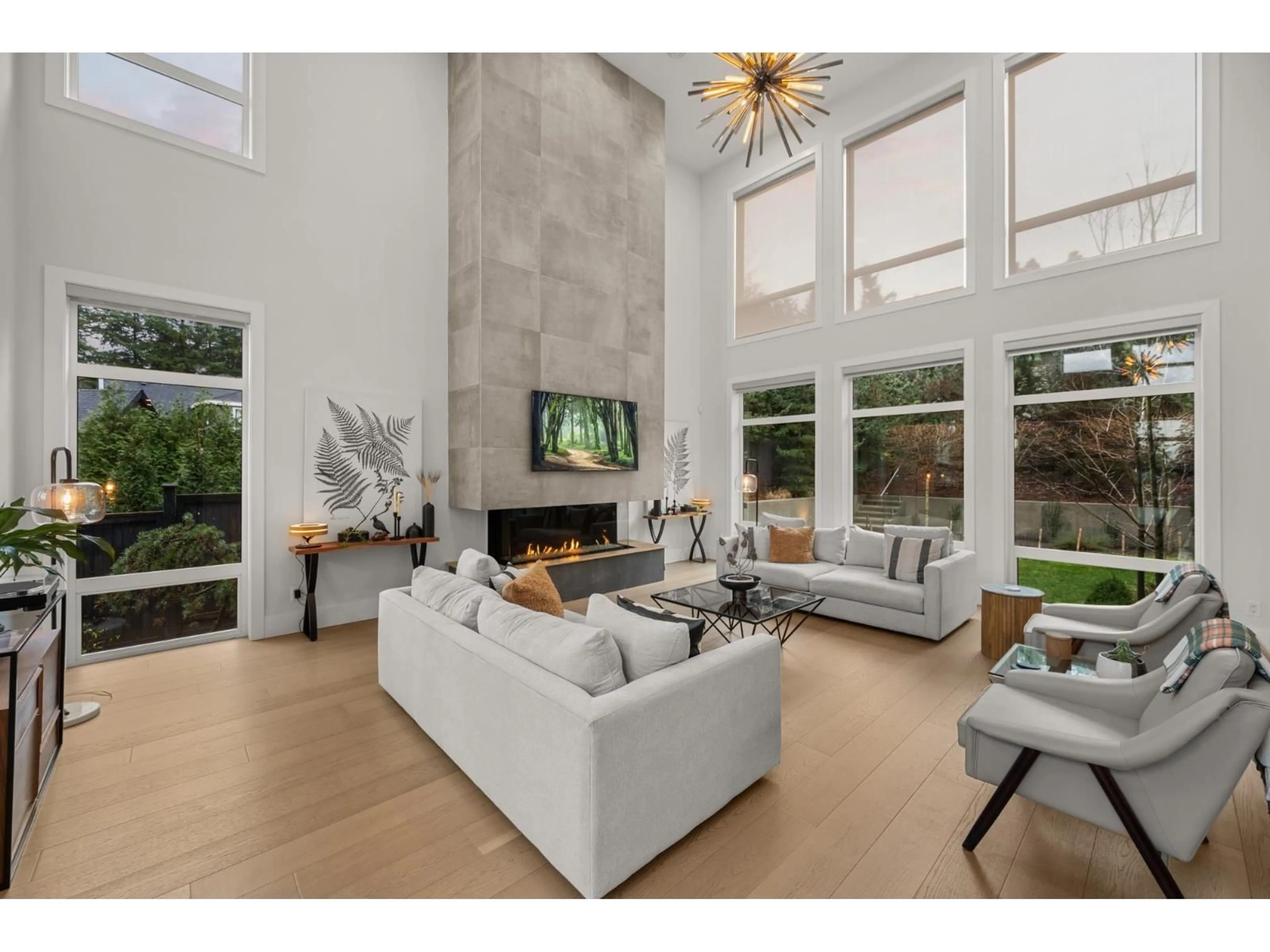 Living room with furniture, unknown for 16728 MCNAIR DRIVE, Surrey British Columbia V3Z0P9