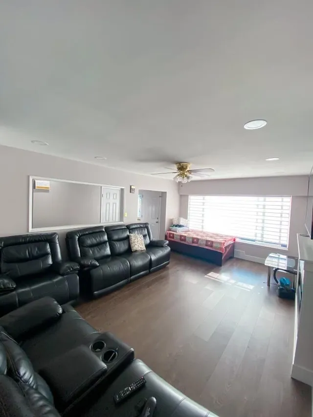 9864 128 STREET, Surrey 5