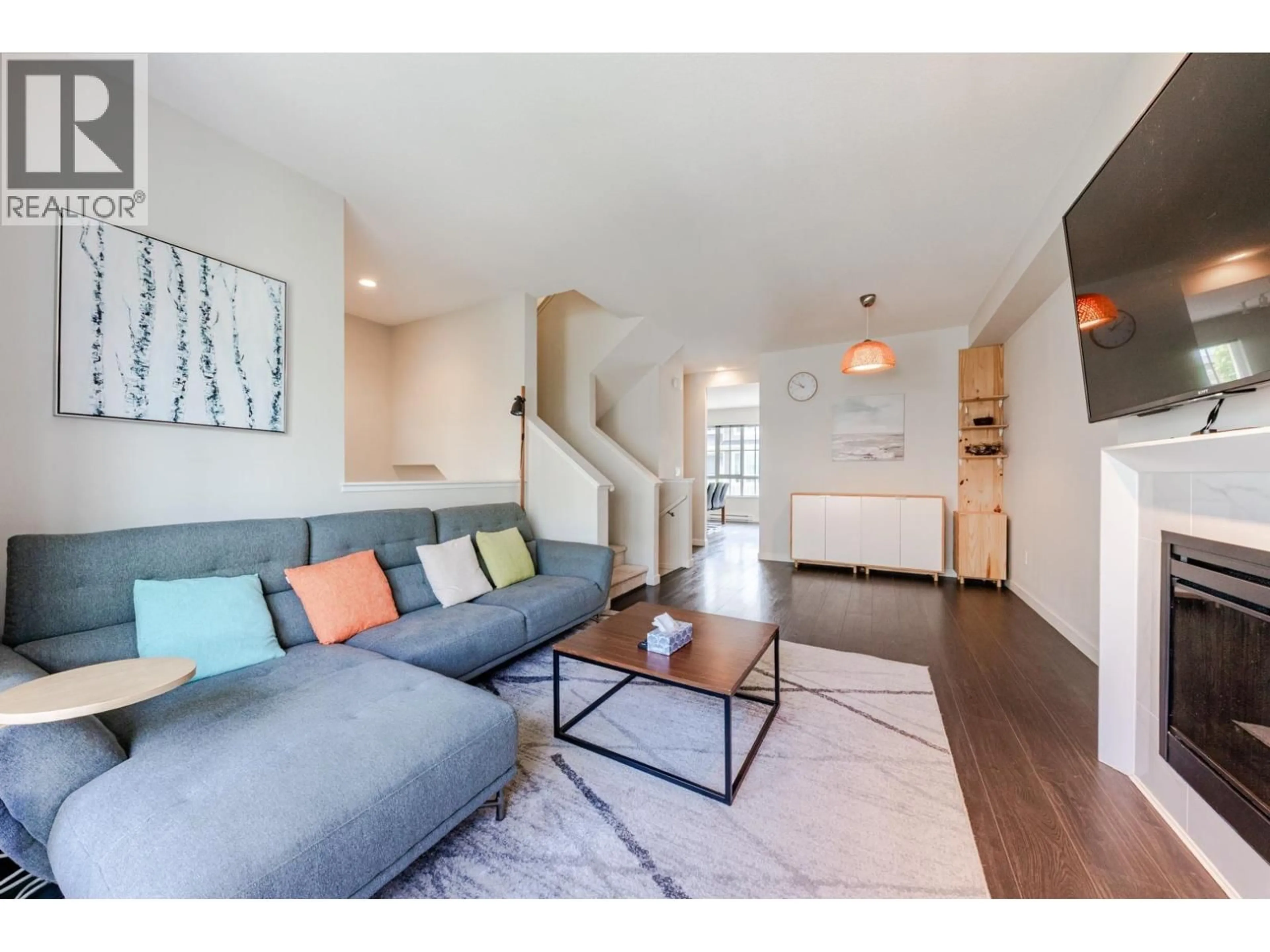 Living room with furniture, unknown for 54 - 5510 ADMIRAL WAY, Delta British Columbia V4K0C3