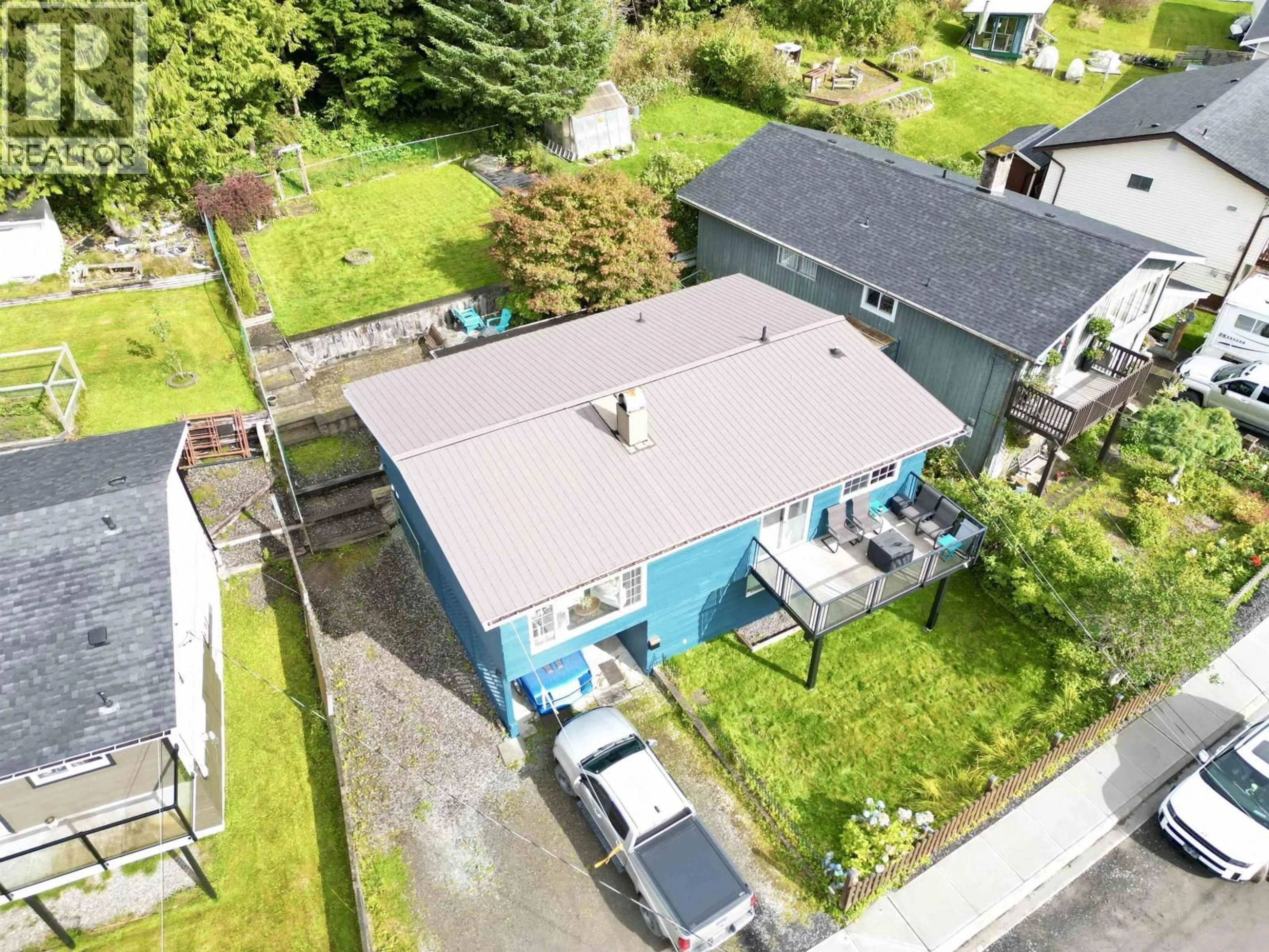 A pic from outside/outdoor area/front of a property/back of a property/a pic from drone, street for 284 CRESTVIEW DRIVE, Prince Rupert British Columbia V8J2Z7