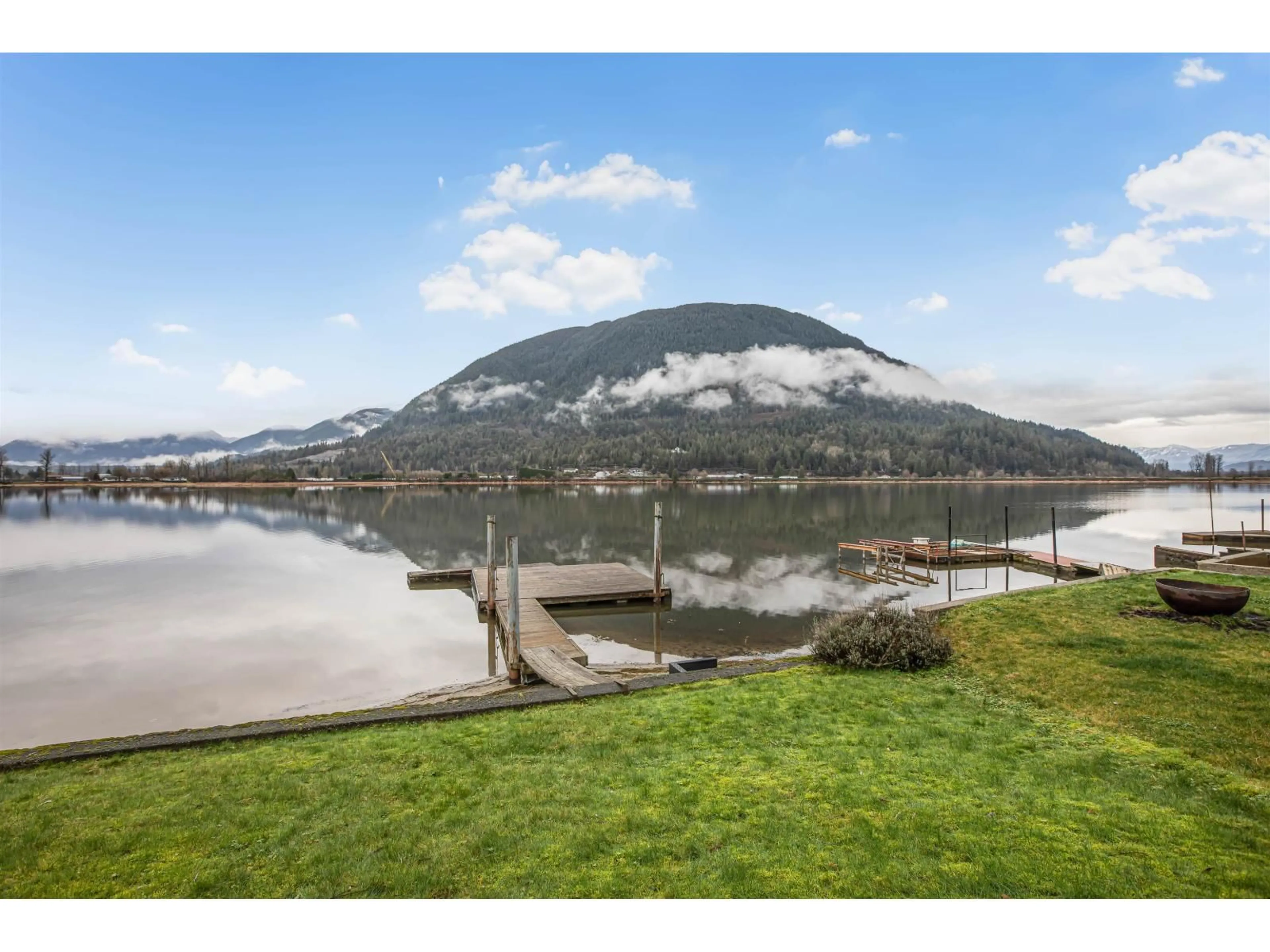 A pic from outside/outdoor area/front of a property/back of a property/a pic from drone, water/lake/river/ocean view for 35551 SWAN ROAD, Mission British Columbia V2V7M2