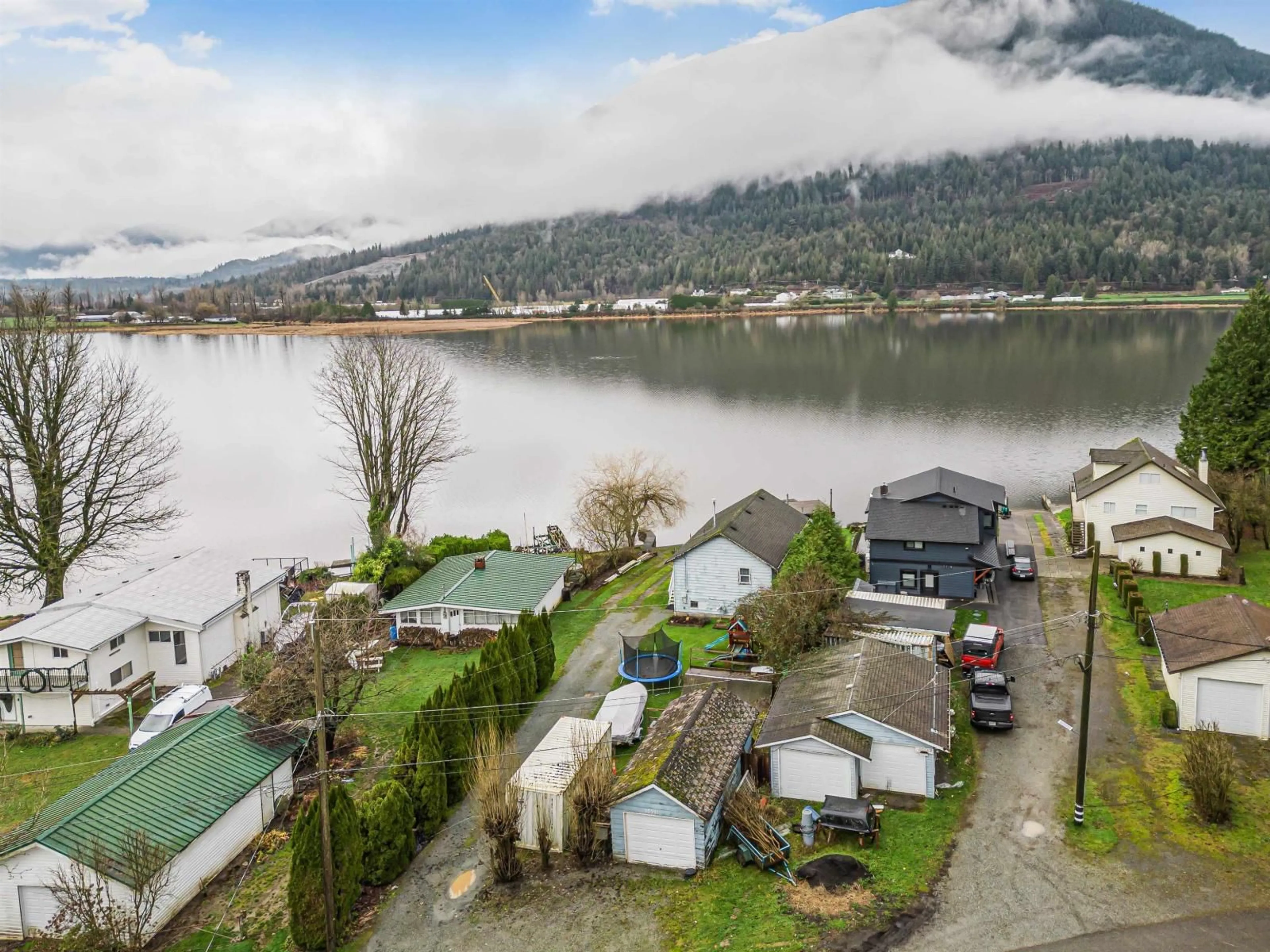A pic from outside/outdoor area/front of a property/back of a property/a pic from drone, water/lake/river/ocean view for 35551 SWAN ROAD, Mission British Columbia V2V7M2