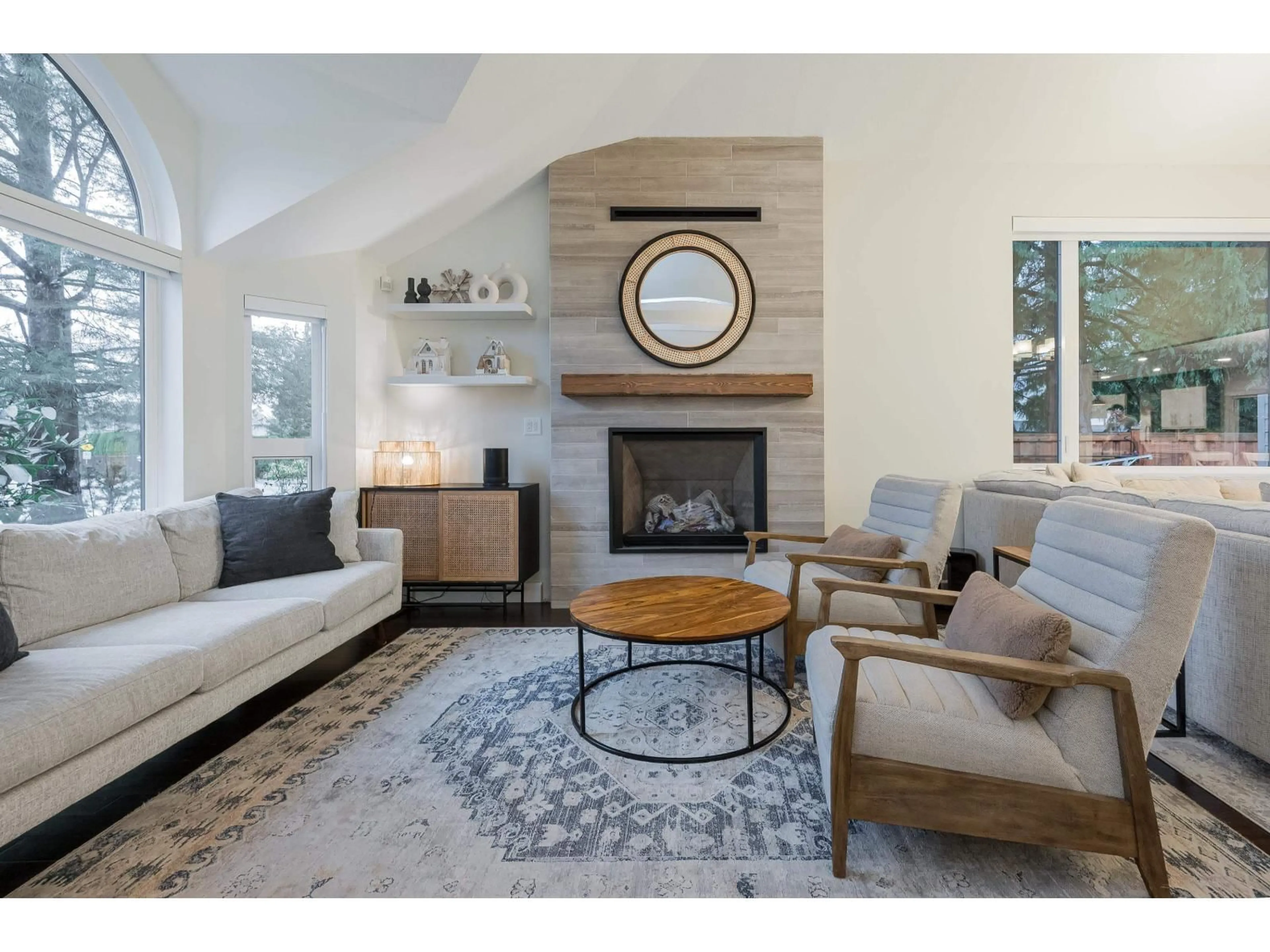 Living room with furniture, unknown for 4644 220 STREET, Langley British Columbia V3A8E2