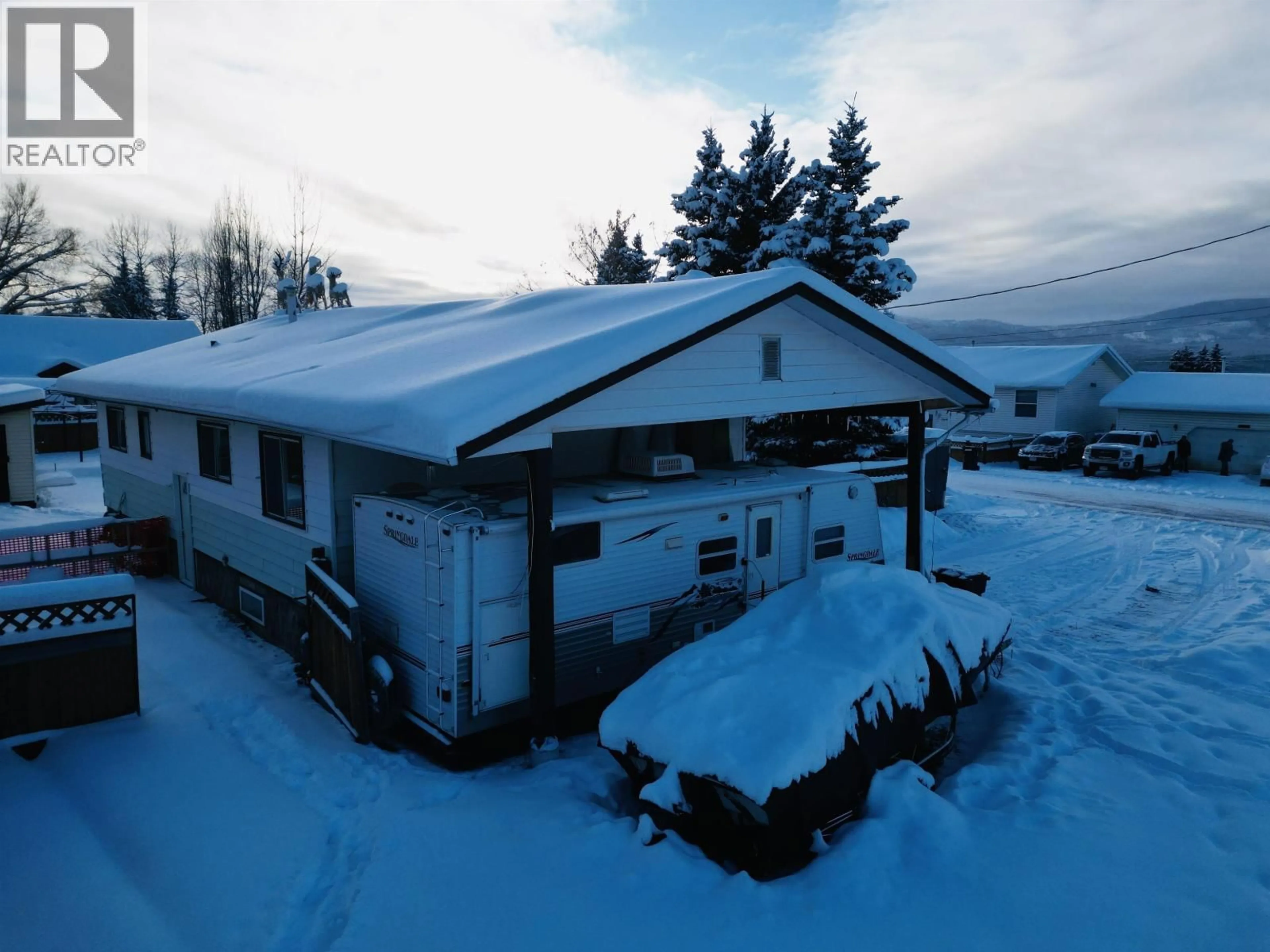 A pic from outside/outdoor area/front of a property/back of a property/a pic from drone, building for 275 9TH AVENUE, Burns Lake British Columbia V0J1E0