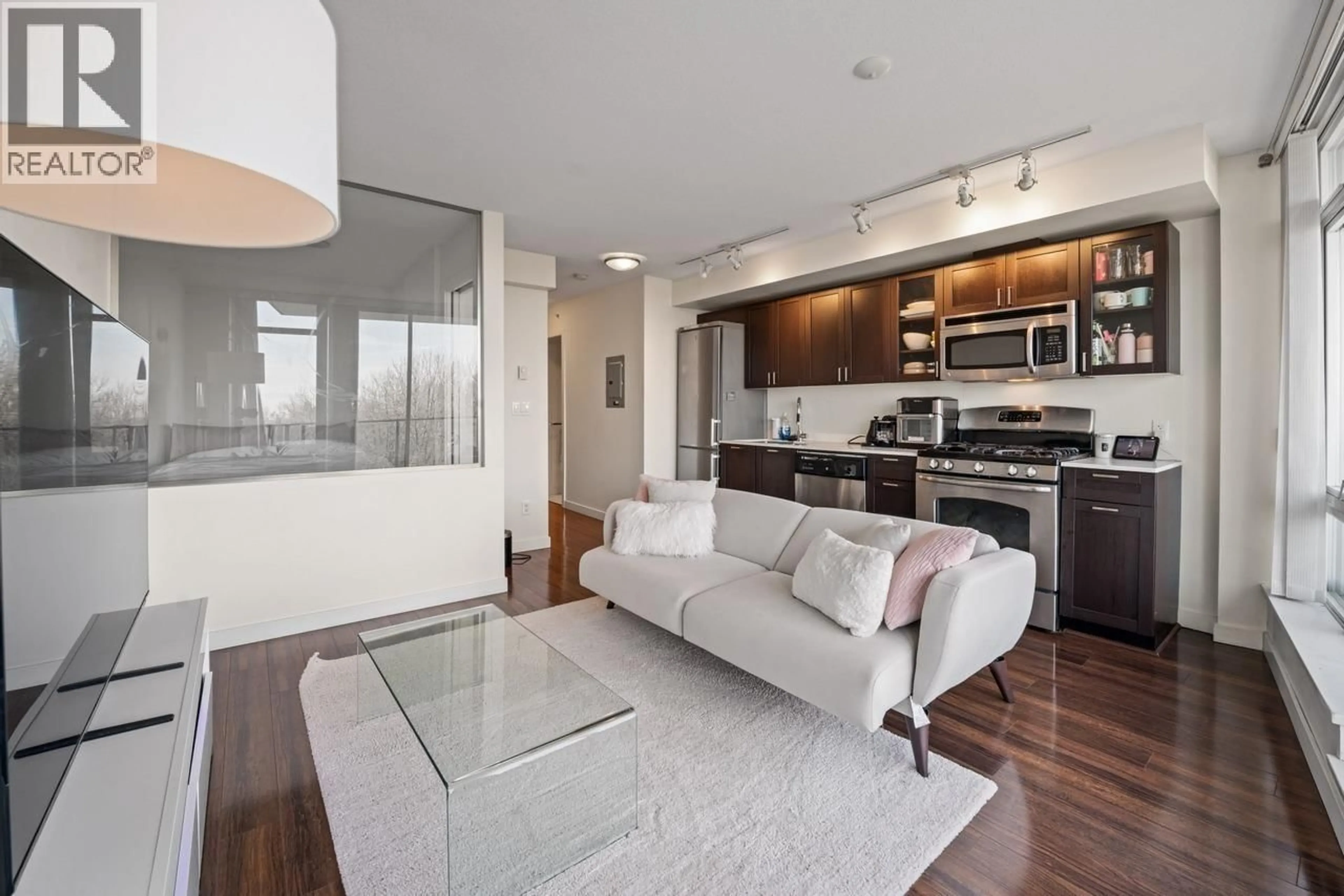 Unknown for 612 - 4888 NANAIMO STREET, Vancouver British Columbia V5N0B5