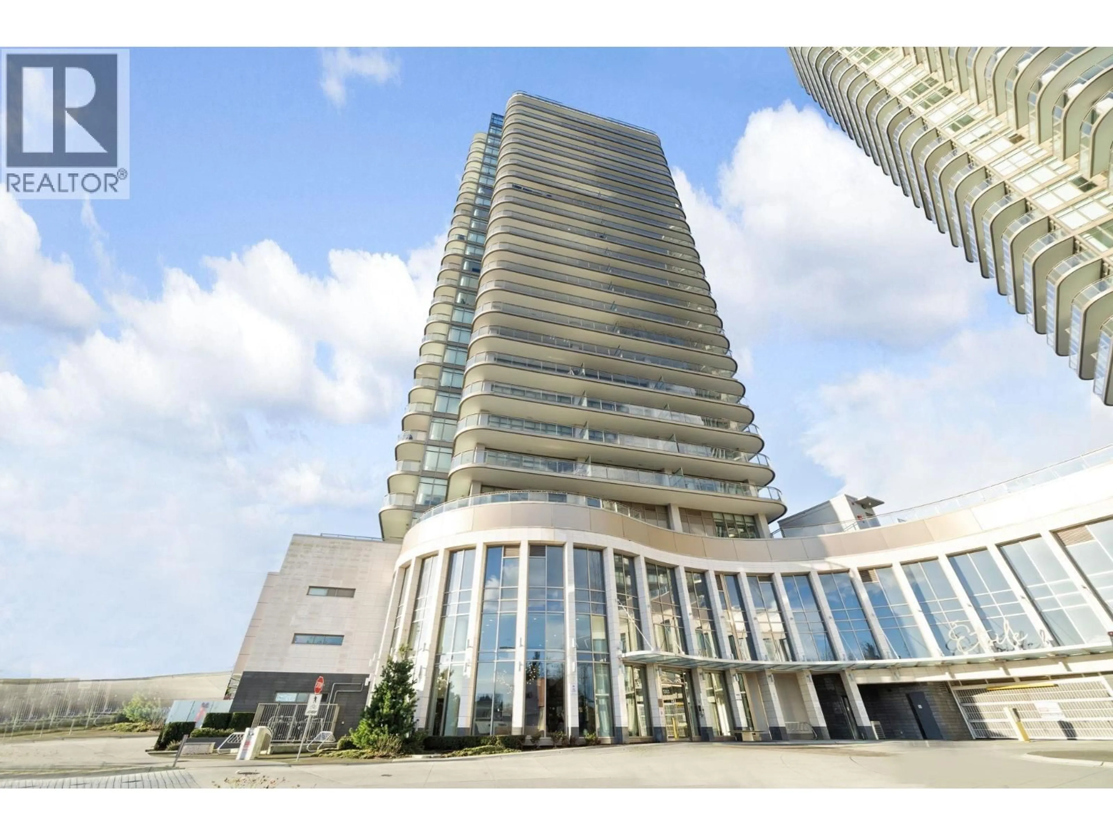 Indoor foyer for 1901 - 5311 GORING STREET, Burnaby British Columbia V5B0B5