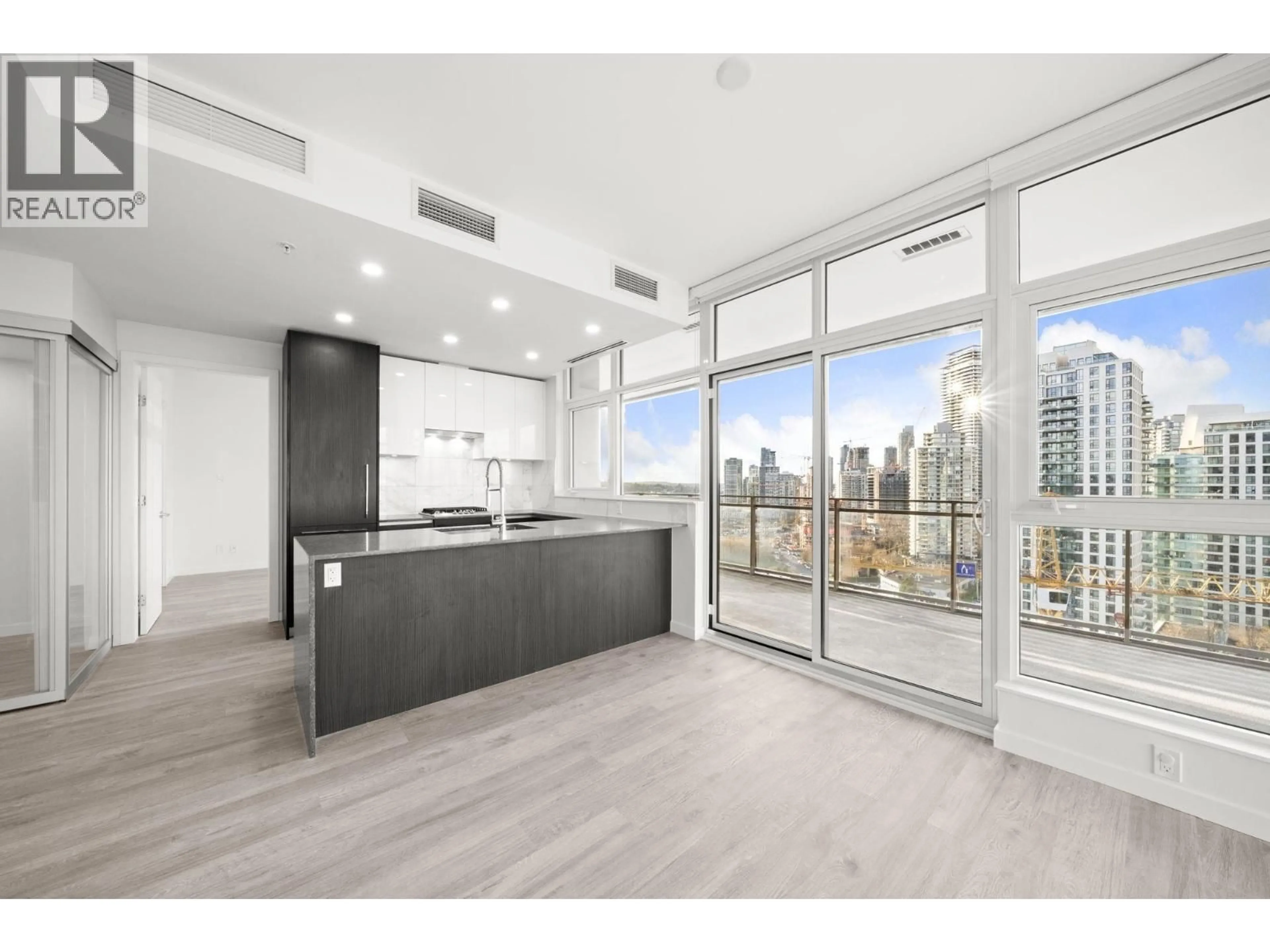 Open concept kitchen, unknown for 1901 - 5311 GORING STREET, Burnaby British Columbia V5B0B5