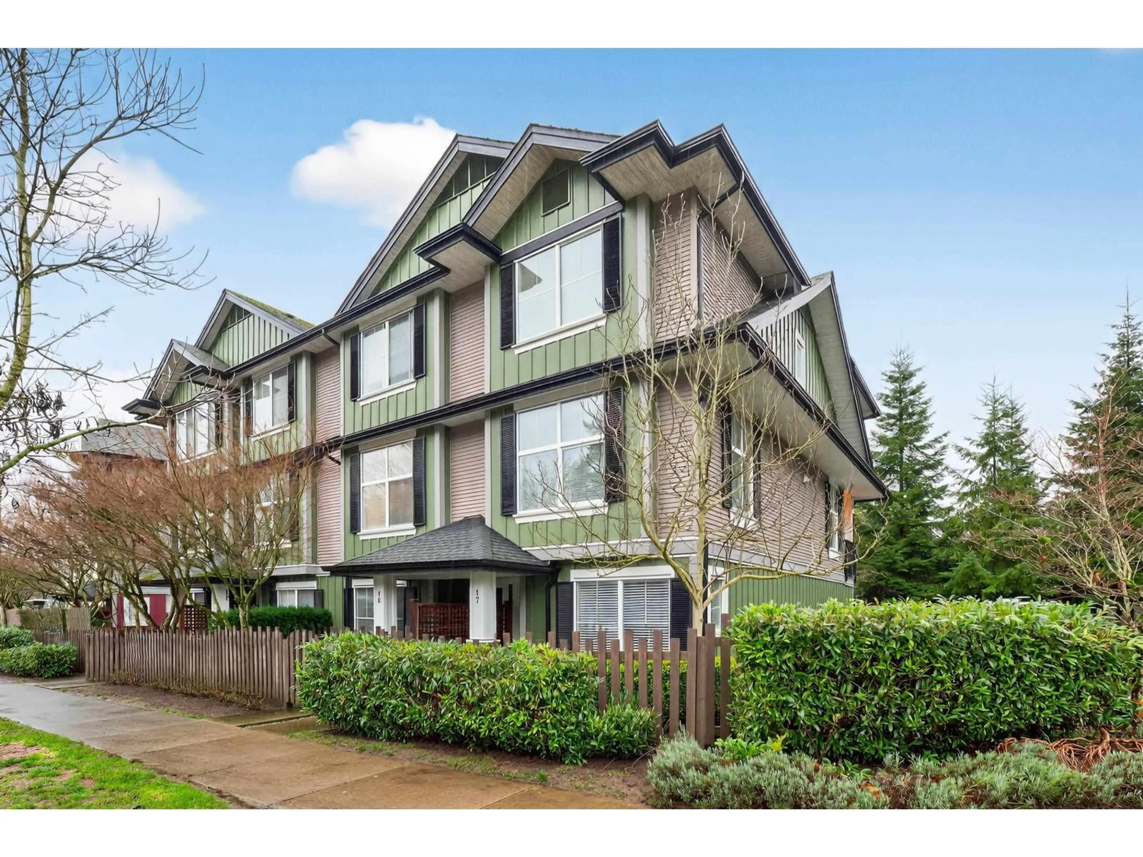 Unknown for 17 - 18211 70 AVENUE, Surrey British Columbia V3S8K9