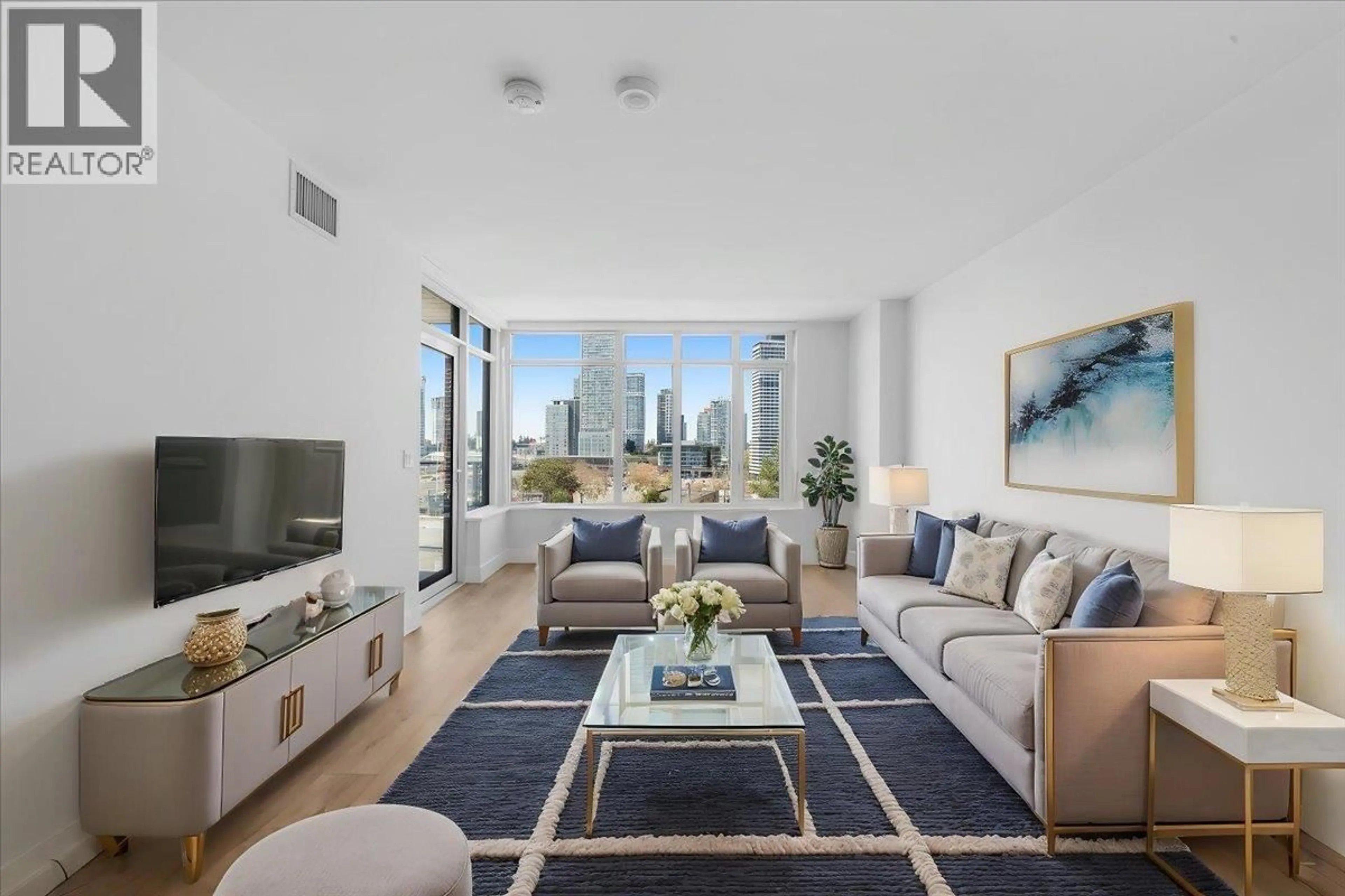 Living room with furniture, unknown for 4002 - 2186 GILMORE AVENUE, Burnaby British Columbia V5C0N7