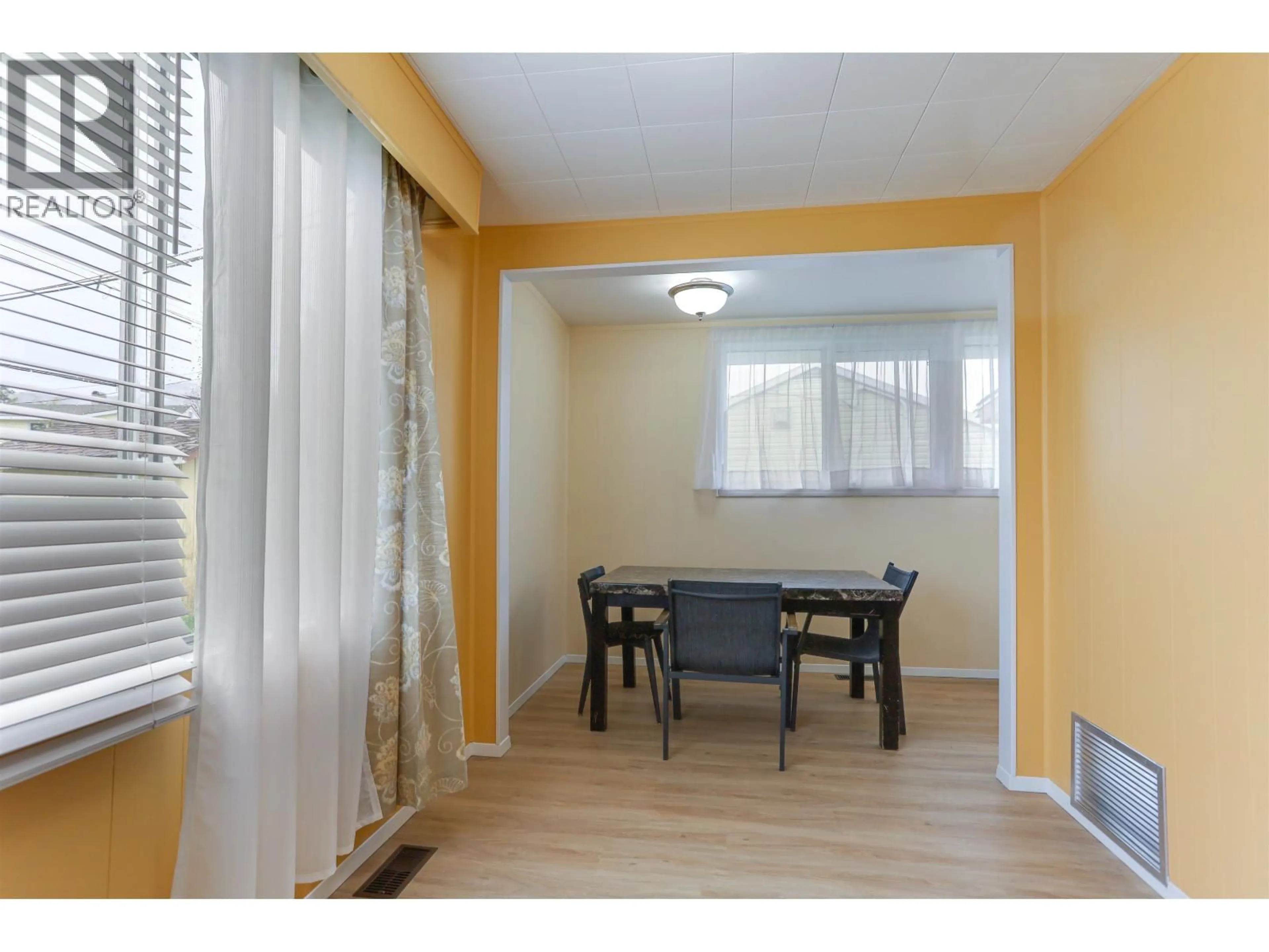Dining room, wood/laminate floor for 37 BITTERN STREET, Kitimat British Columbia V8C1R4