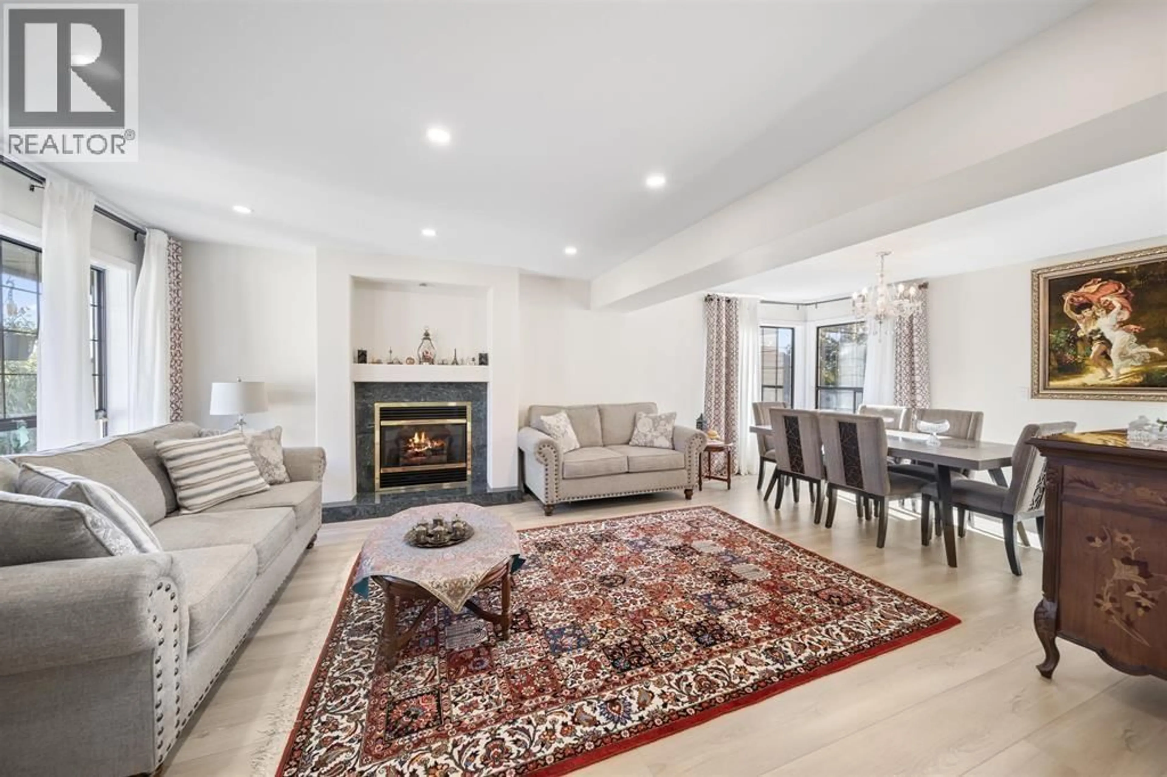 Living room with furniture, unknown for 1516 WHITEBARK PLACE, Coquitlam British Columbia V3E2V8