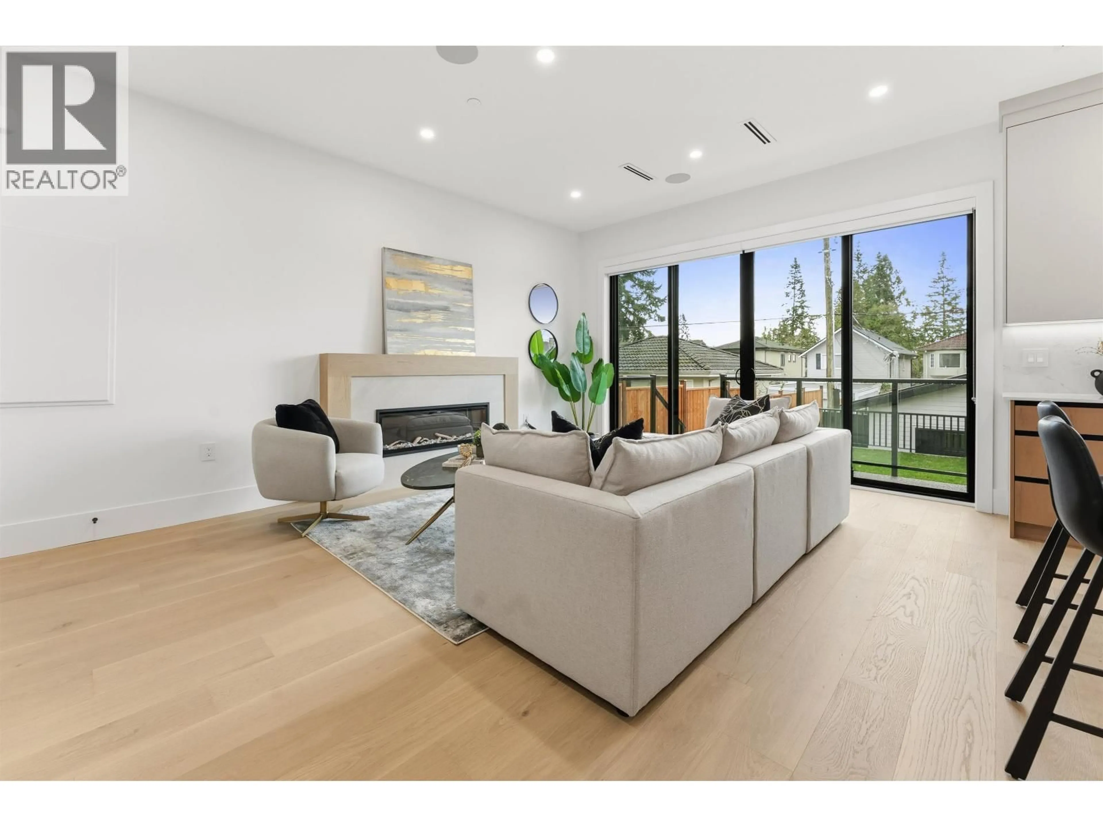 Living room with furniture, unknown for 2 - 3218 38TH AVENUE, Vancouver British Columbia V6N2X6