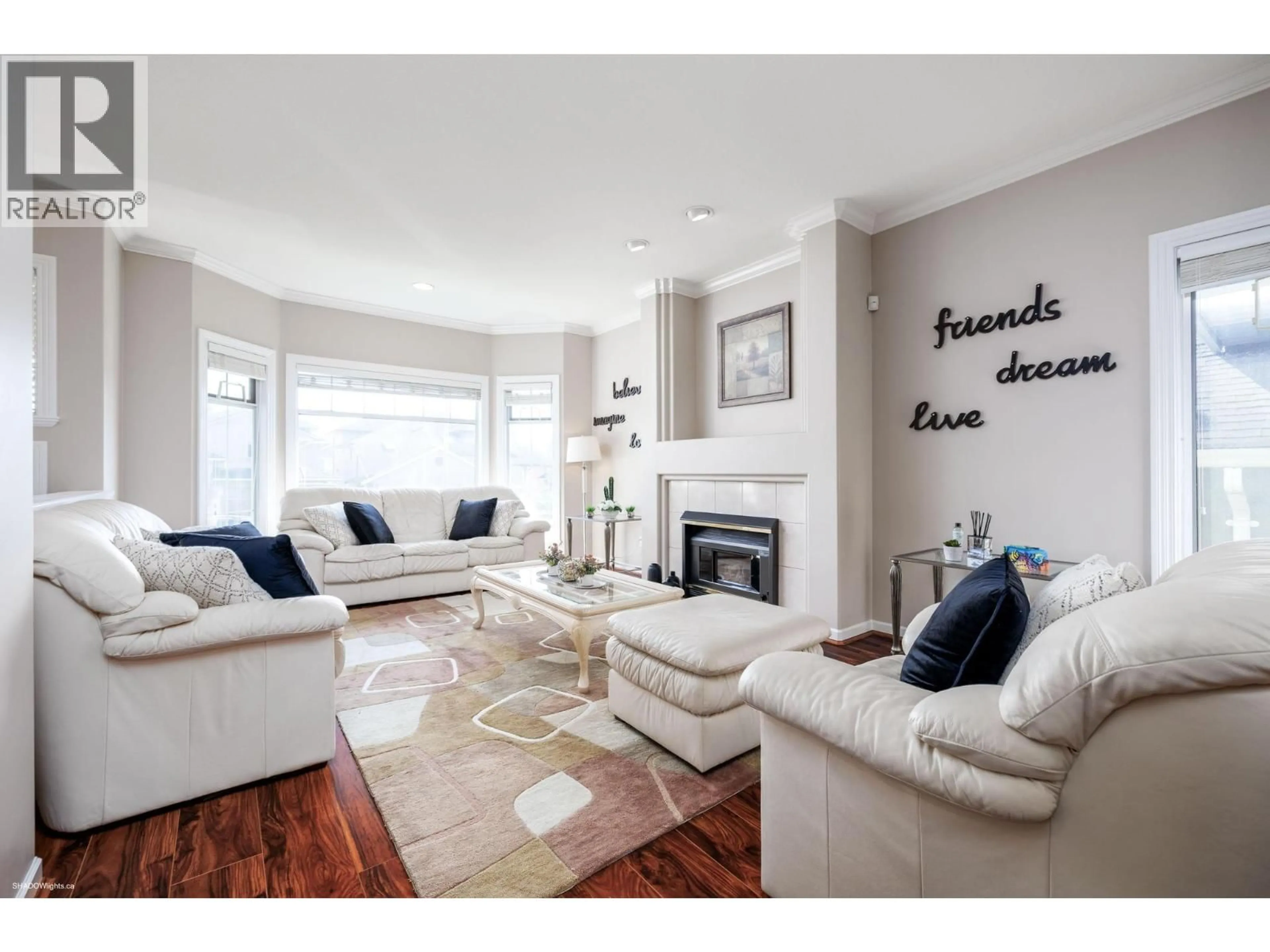 Living room with furniture, unknown for 5411 MCCOLL CRESCENT, Richmond British Columbia V6V2L6