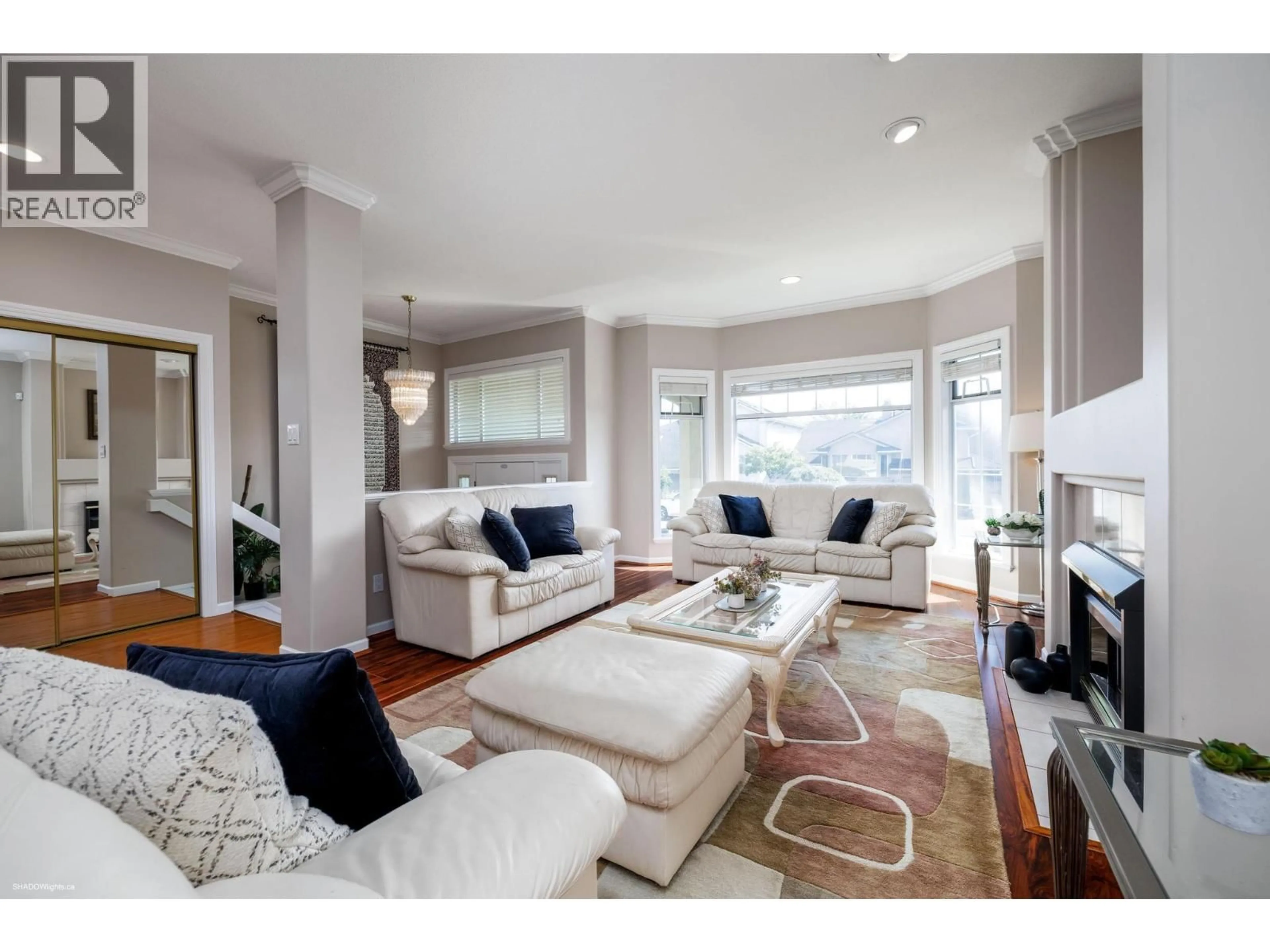 Living room with furniture, unknown for 5411 MCCOLL CRESCENT, Richmond British Columbia V6V2L6