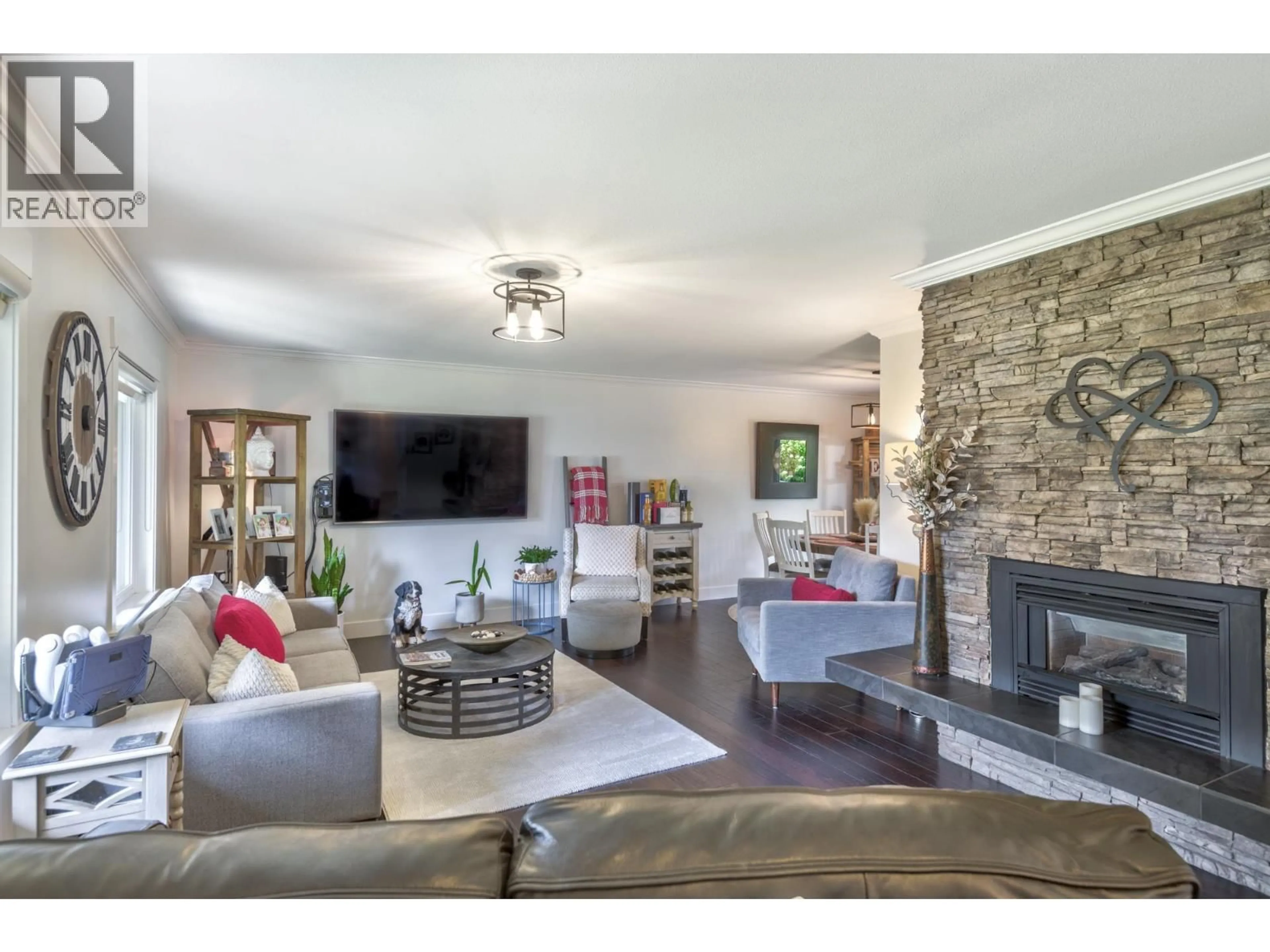 Living room with furniture, unknown for 22787 REID AVENUE, Maple Ridge British Columbia V2X4G7