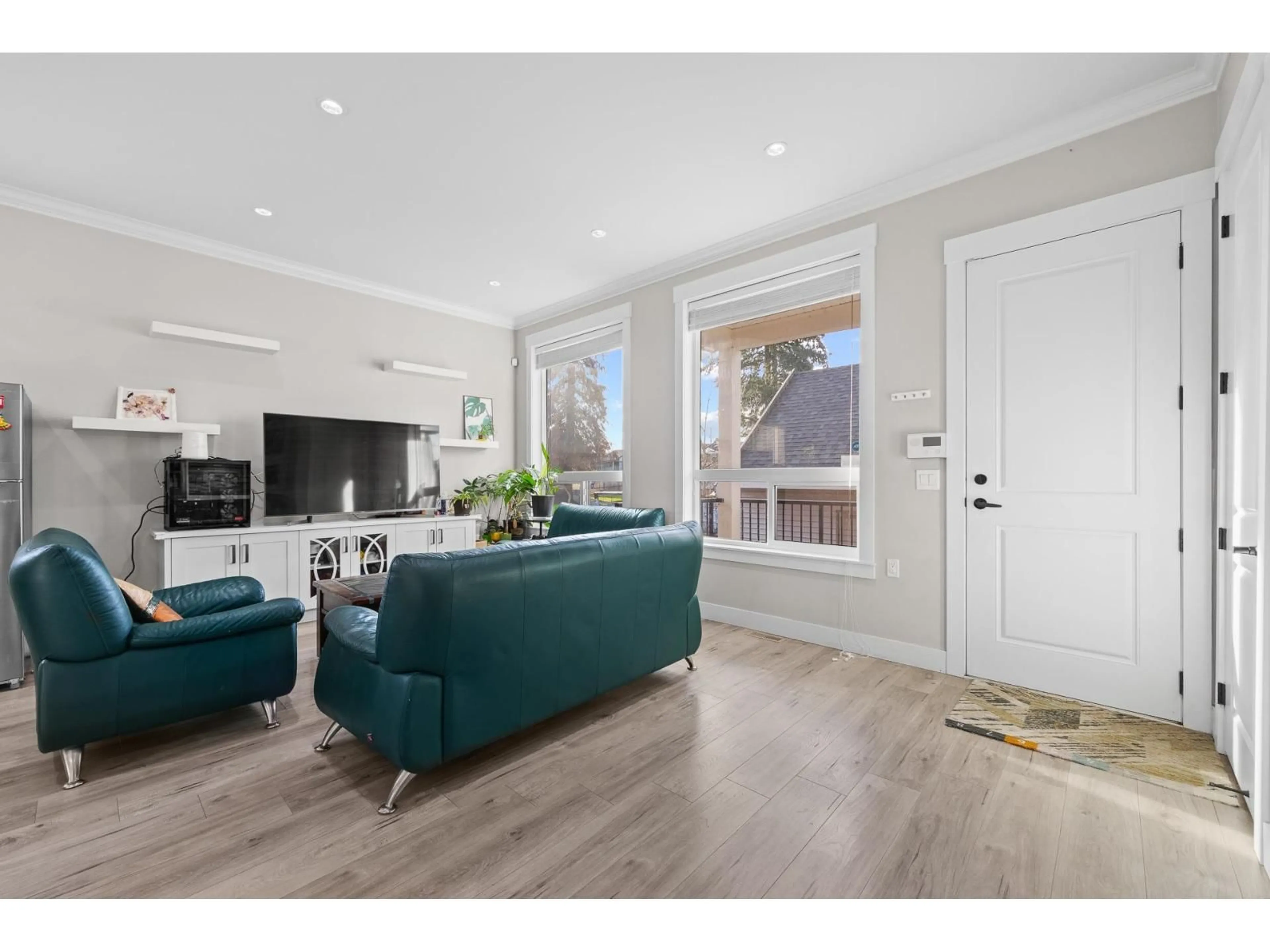 Living room with furniture, unknown for 10579 132 STREET, Surrey British Columbia V3T3V5