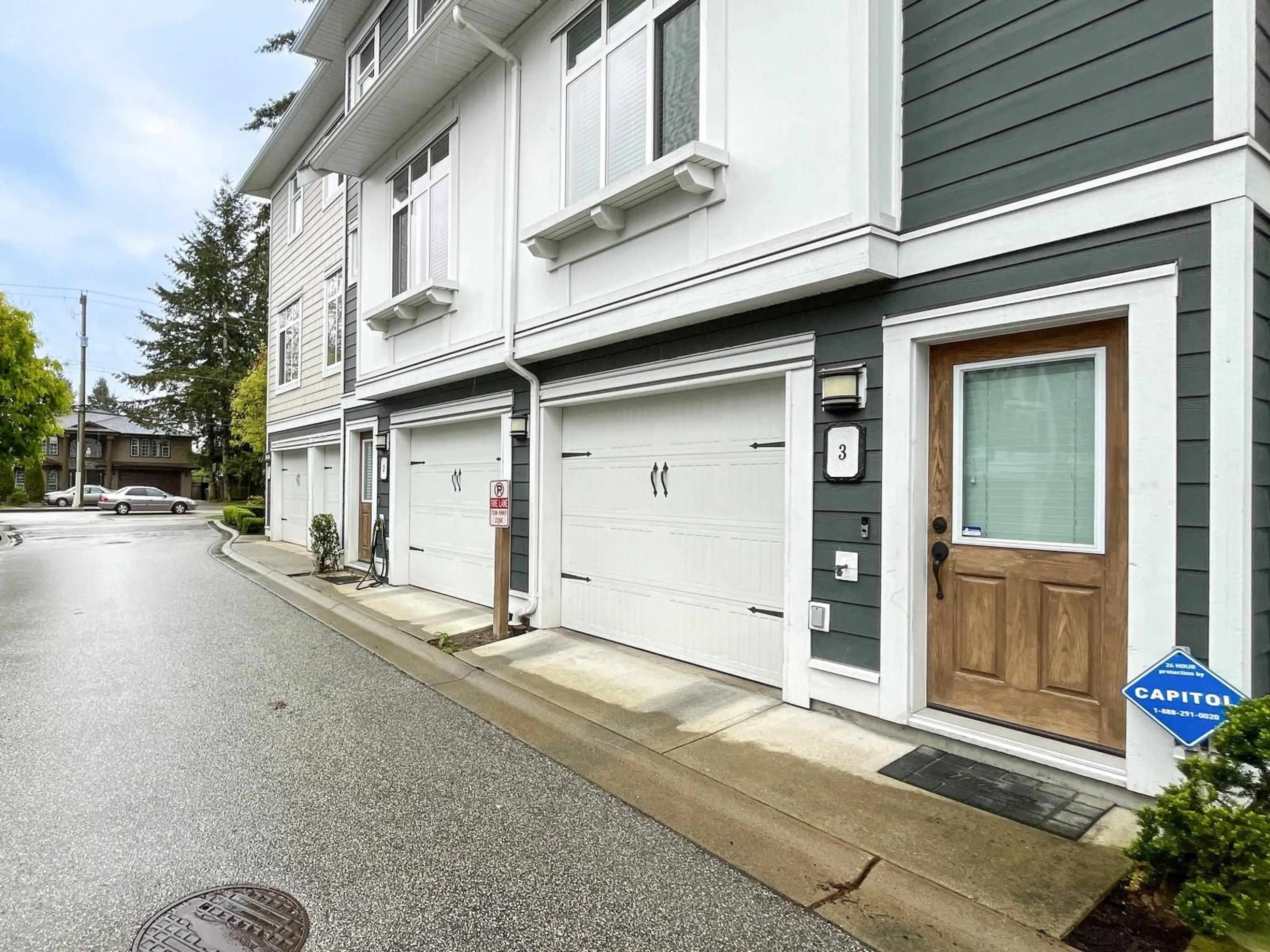 Unknown for 3 - 8433 164TH STREET, Surrey British Columbia V4N0V9