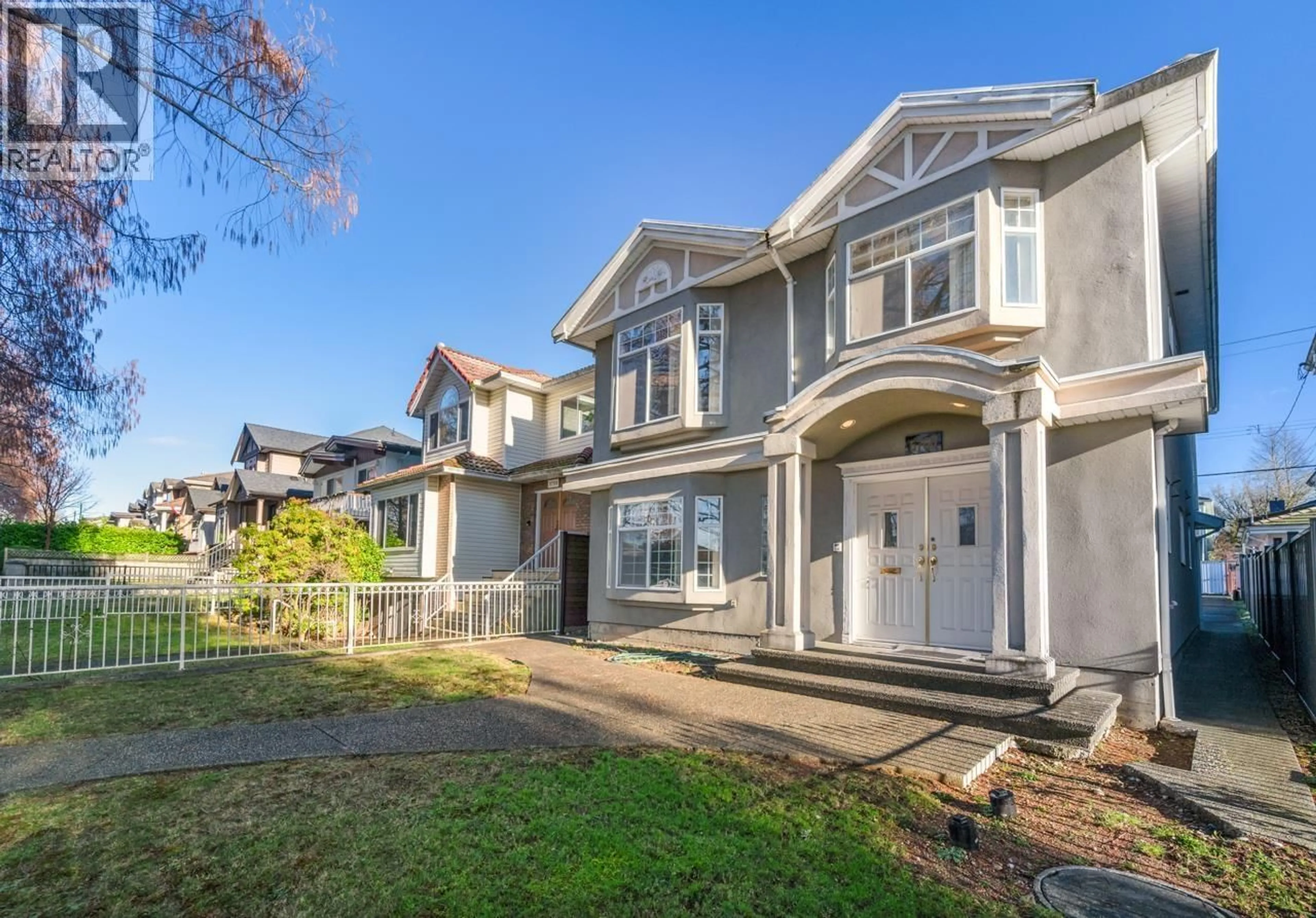 Unknown for 5760 KERR STREET, Vancouver British Columbia V5R4B7