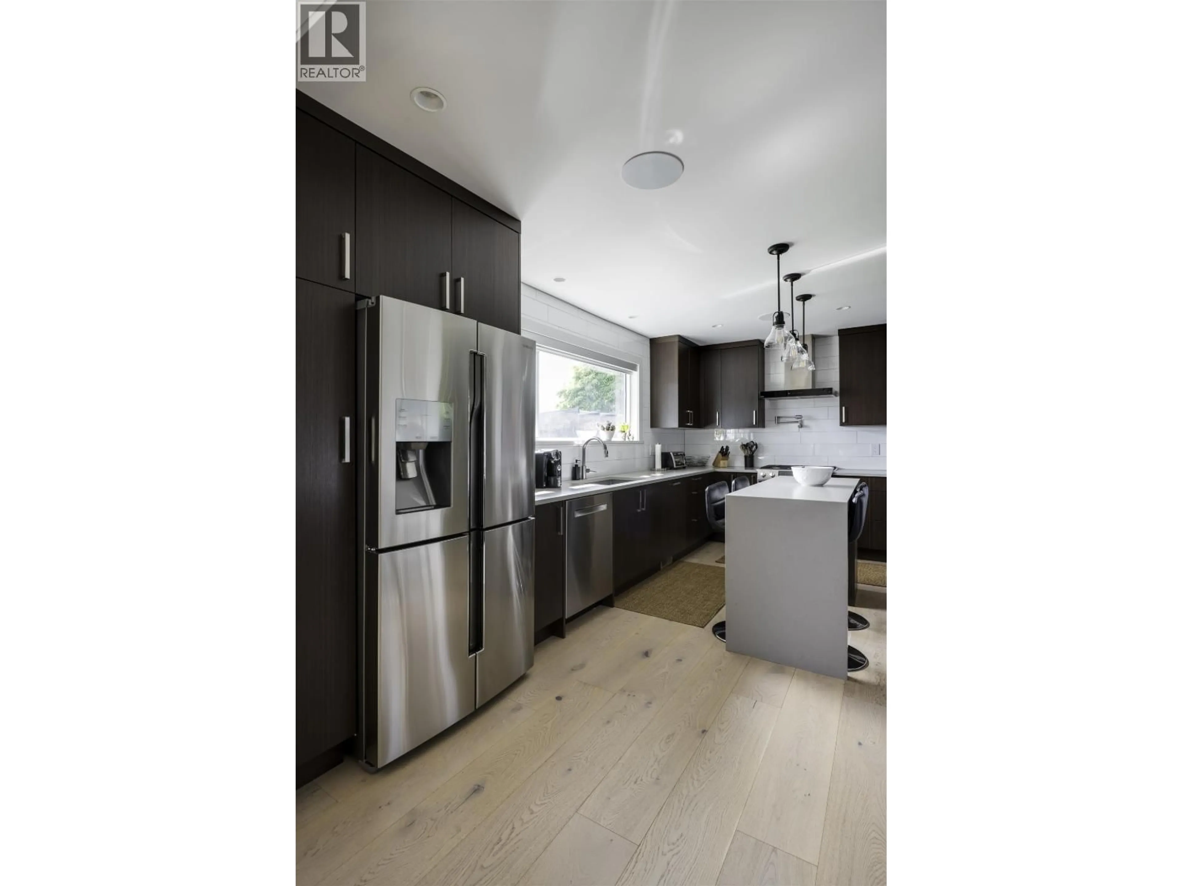 Open concept kitchen, unknown for 818 MASSEY STREET, New Westminster British Columbia V3L4S9