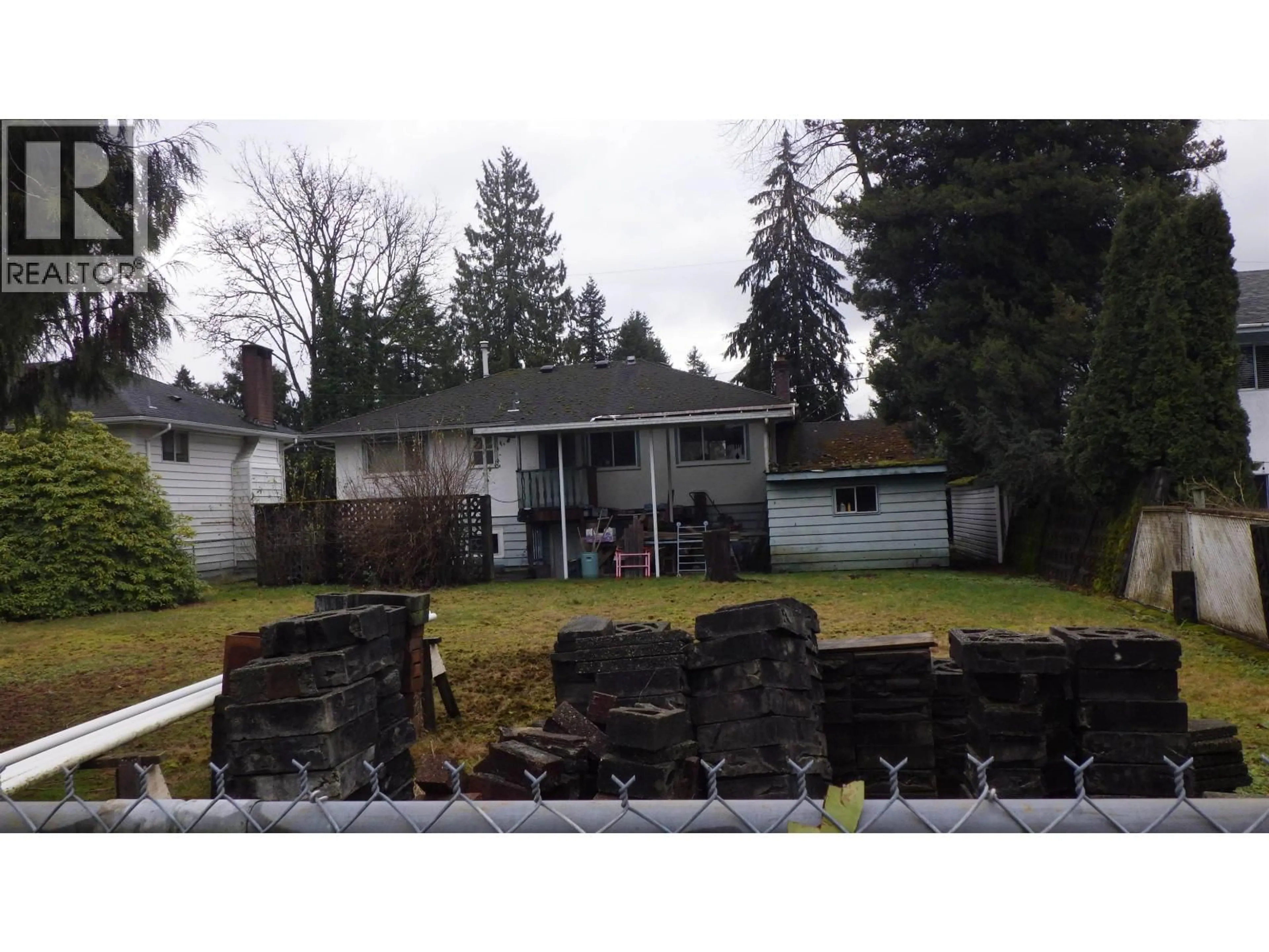 A pic from outside/outdoor area/front of a property/back of a property/a pic from drone, mountain view for 3349 JERVIS STREET, Port Coquitlam British Columbia V3B4P4