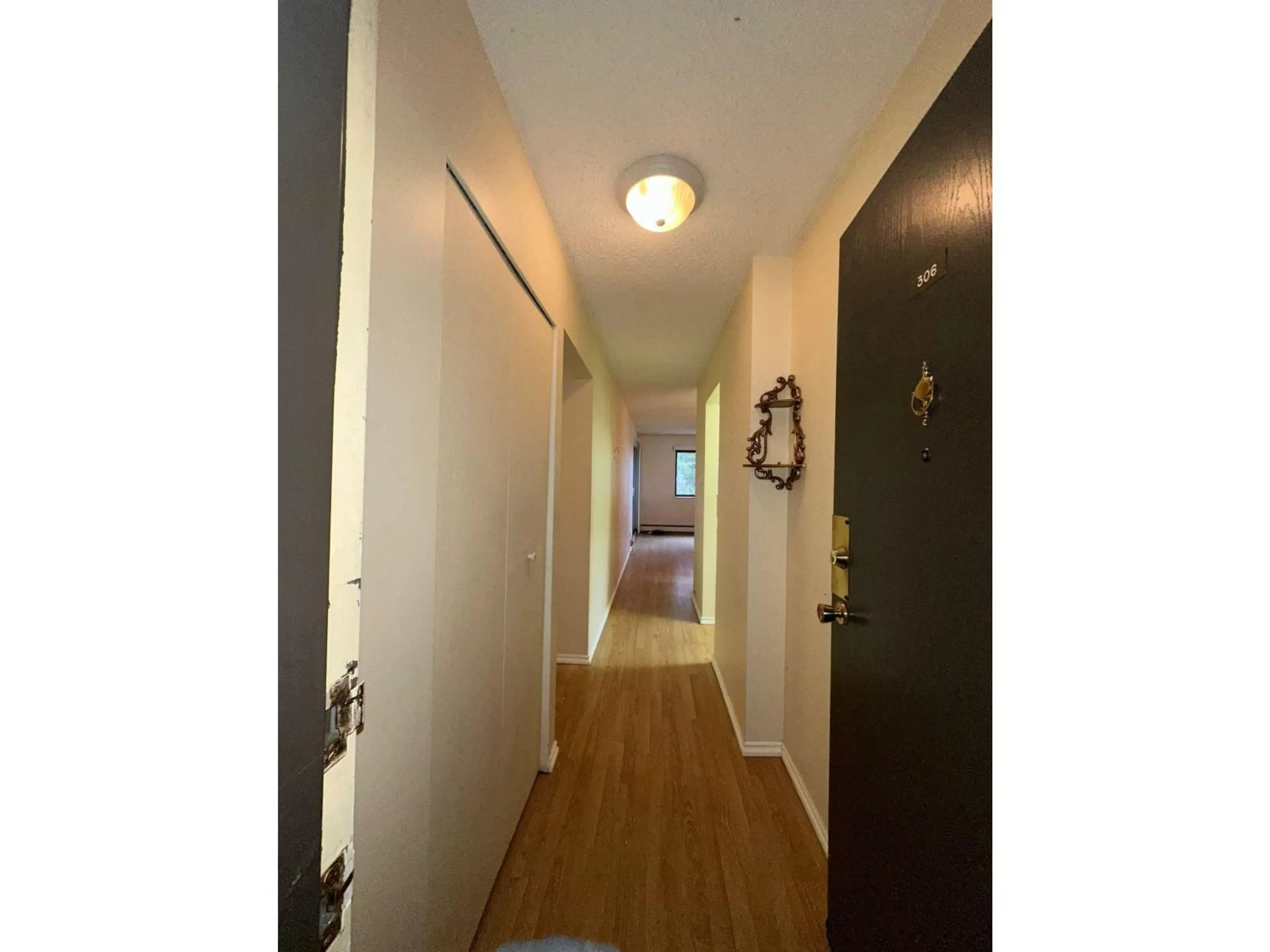 Unknown for 306 - 1526 GEORGE STREET, White Rock British Columbia V4B4A5