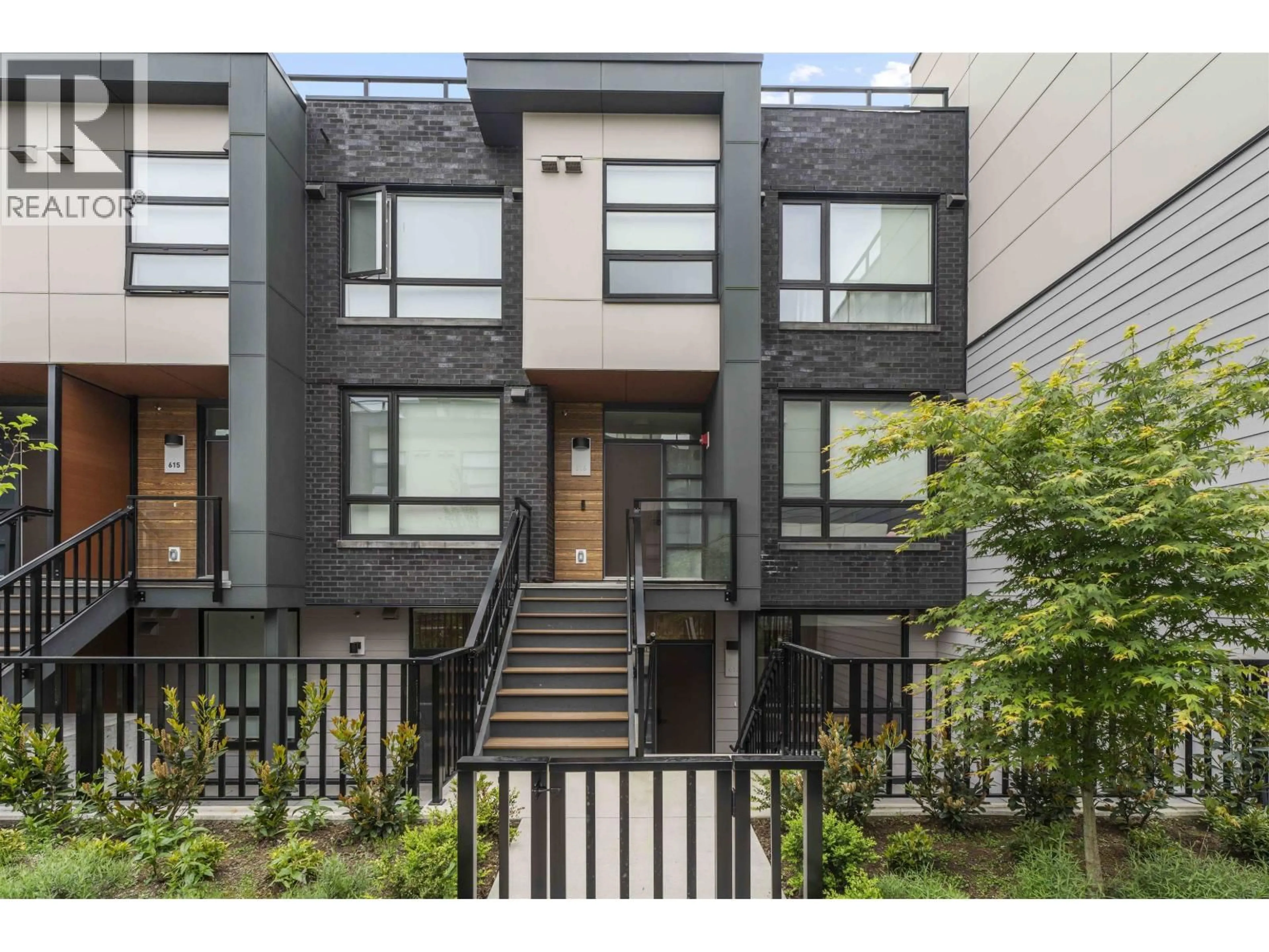 Unknown for 614 - 6085 IRMIN STREET, Burnaby British Columbia V5J5C5