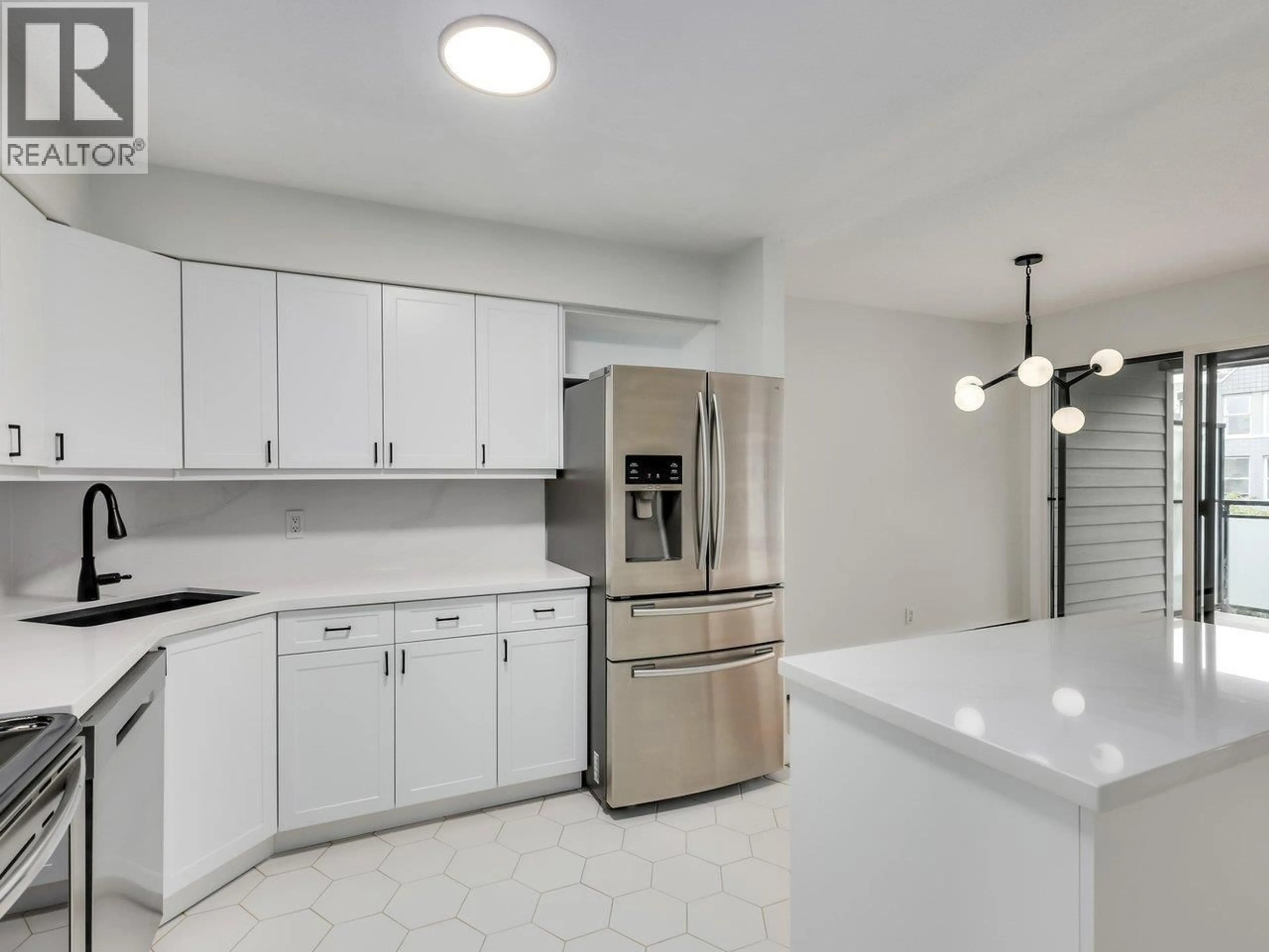 Unknown for 307 - 2255 YORK AVENUE, Vancouver British Columbia V6K1C5