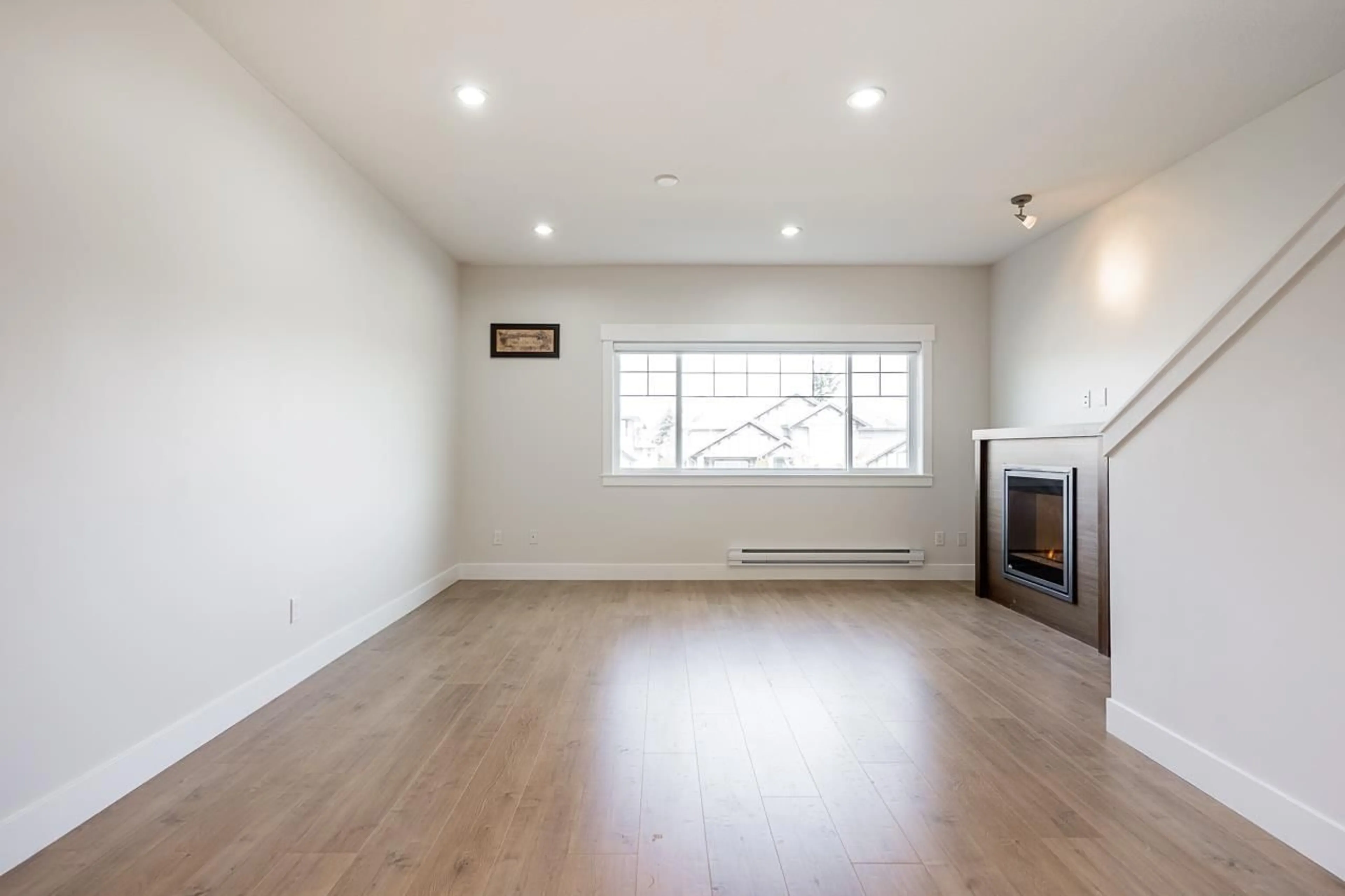 A pic of a room for 6 - 30748 CARDINAL AVENUE, Abbotsford British Columbia V2T5P5