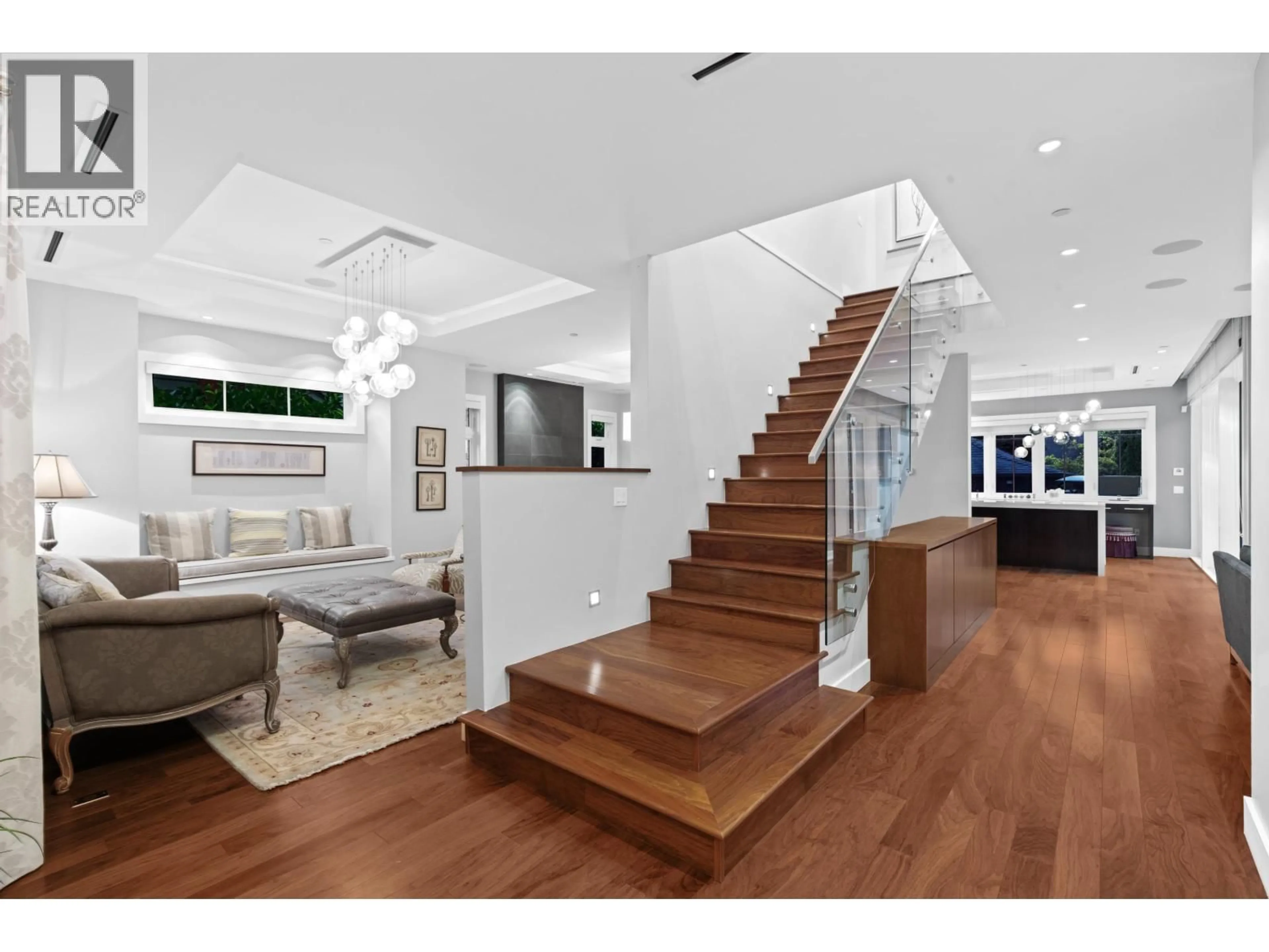 Unknown for 5390 ELM STREET, Vancouver British Columbia V6N1A1