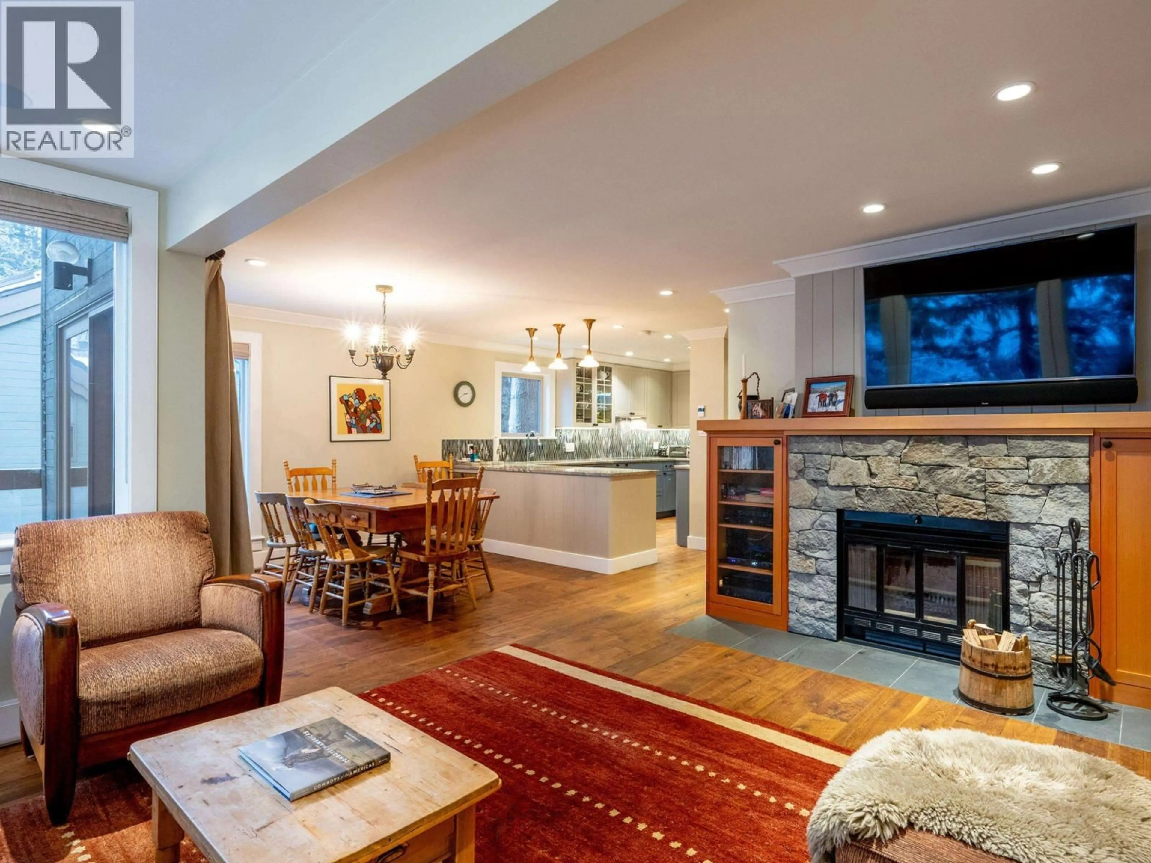 Living room with furniture, unknown for 13 - 6127 EAGLE RIDGE CRESCENT, Whistler British Columbia V0N1B6