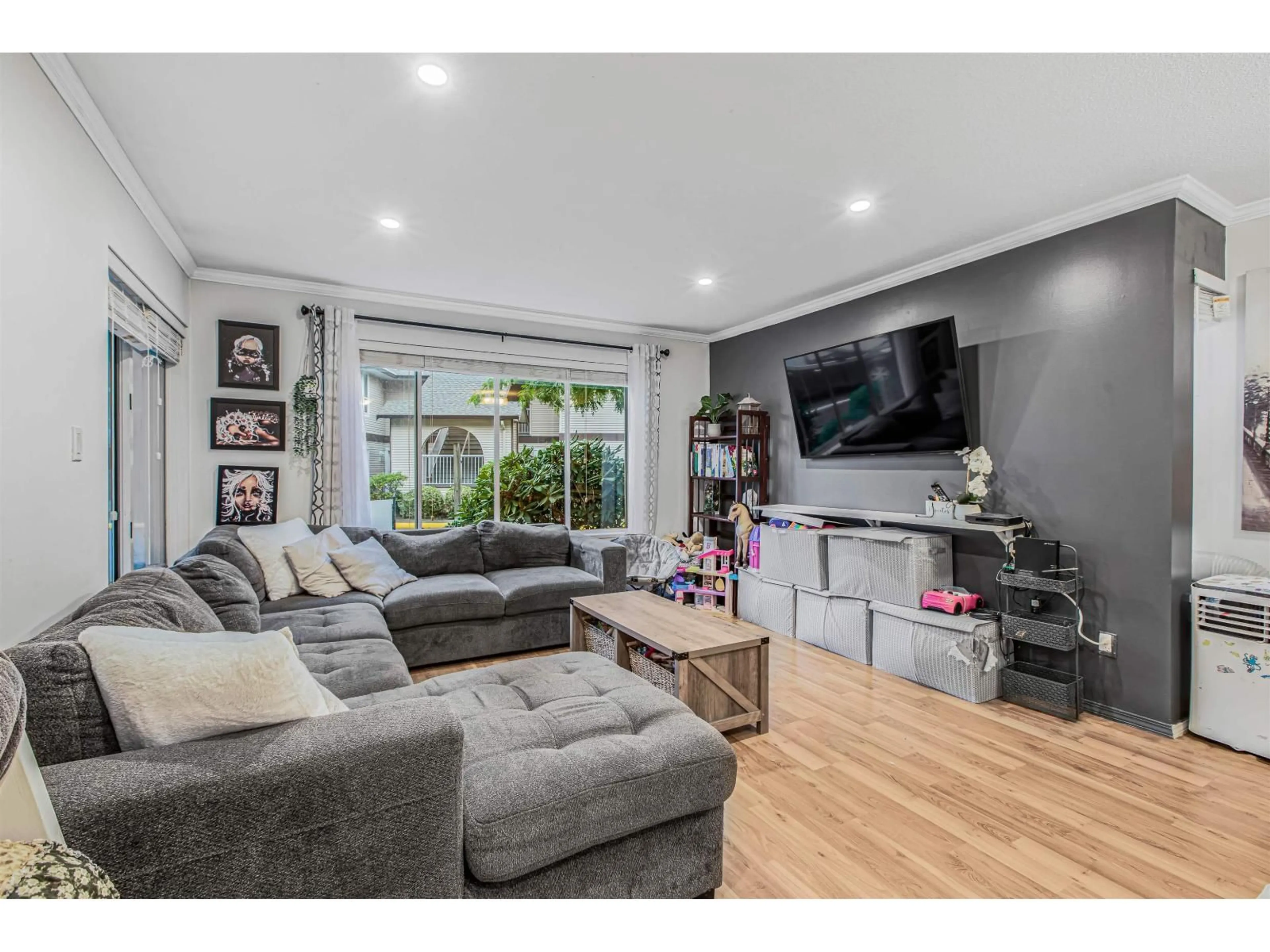 Unknown for 1003 - 1750 MCKENZIE ROAD, Abbotsford British Columbia V2S3Z3