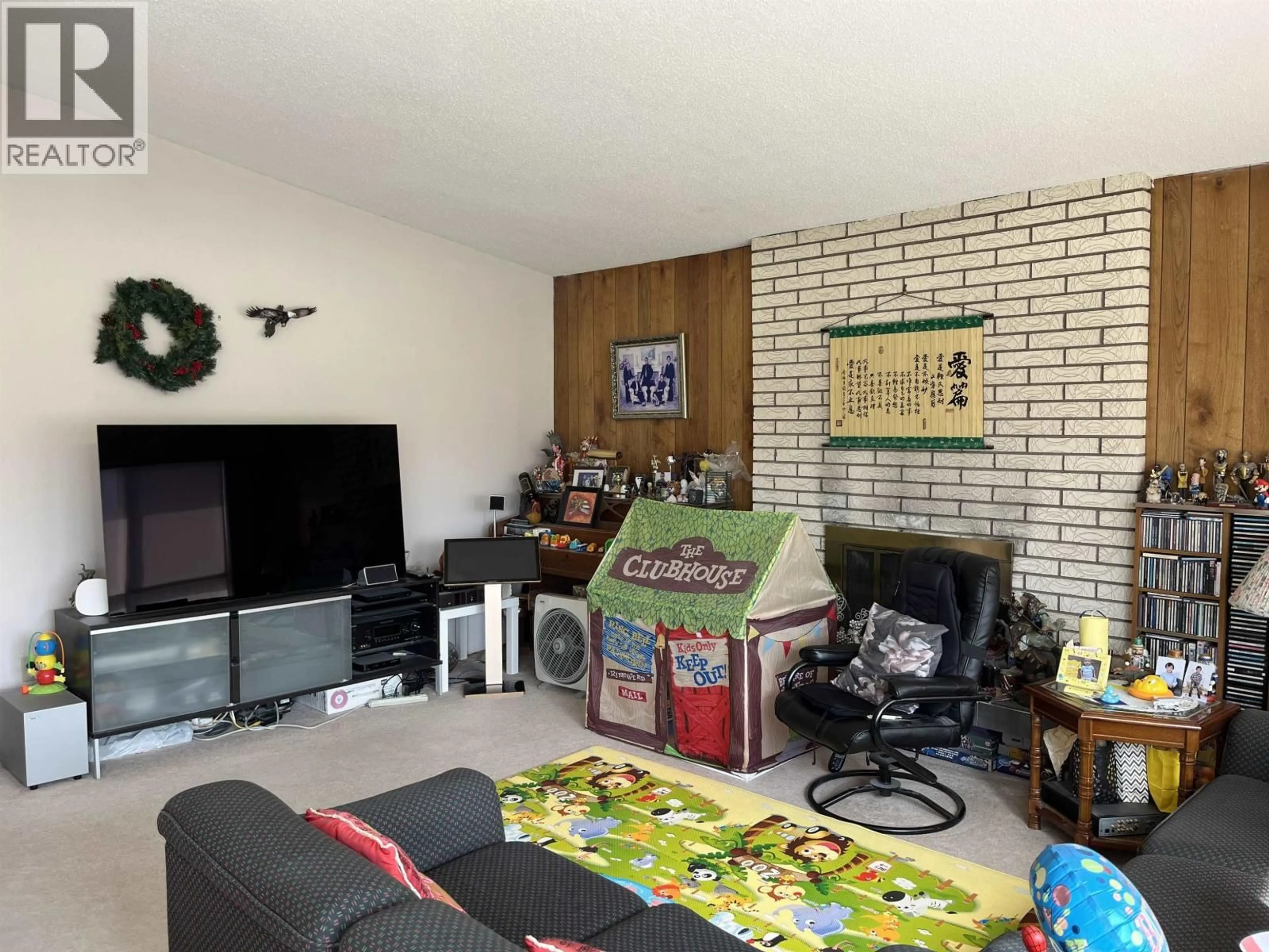 Living room with furniture, unknown for 3351 BENTINCK PLACE, Richmond British Columbia V7C4H3